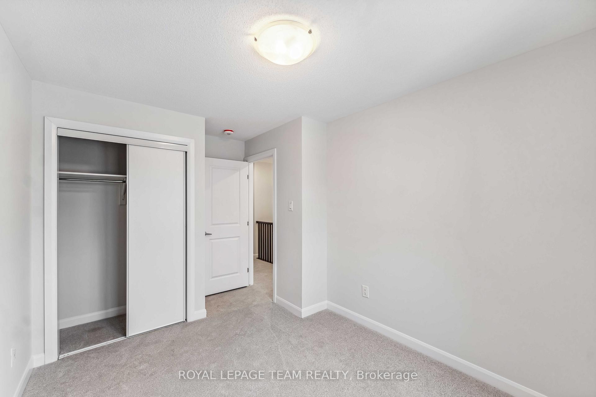Photo 19 of 226 Invention Boulevard, Ottawa, Kanata - Morgan's Grant/South March — HOMEH