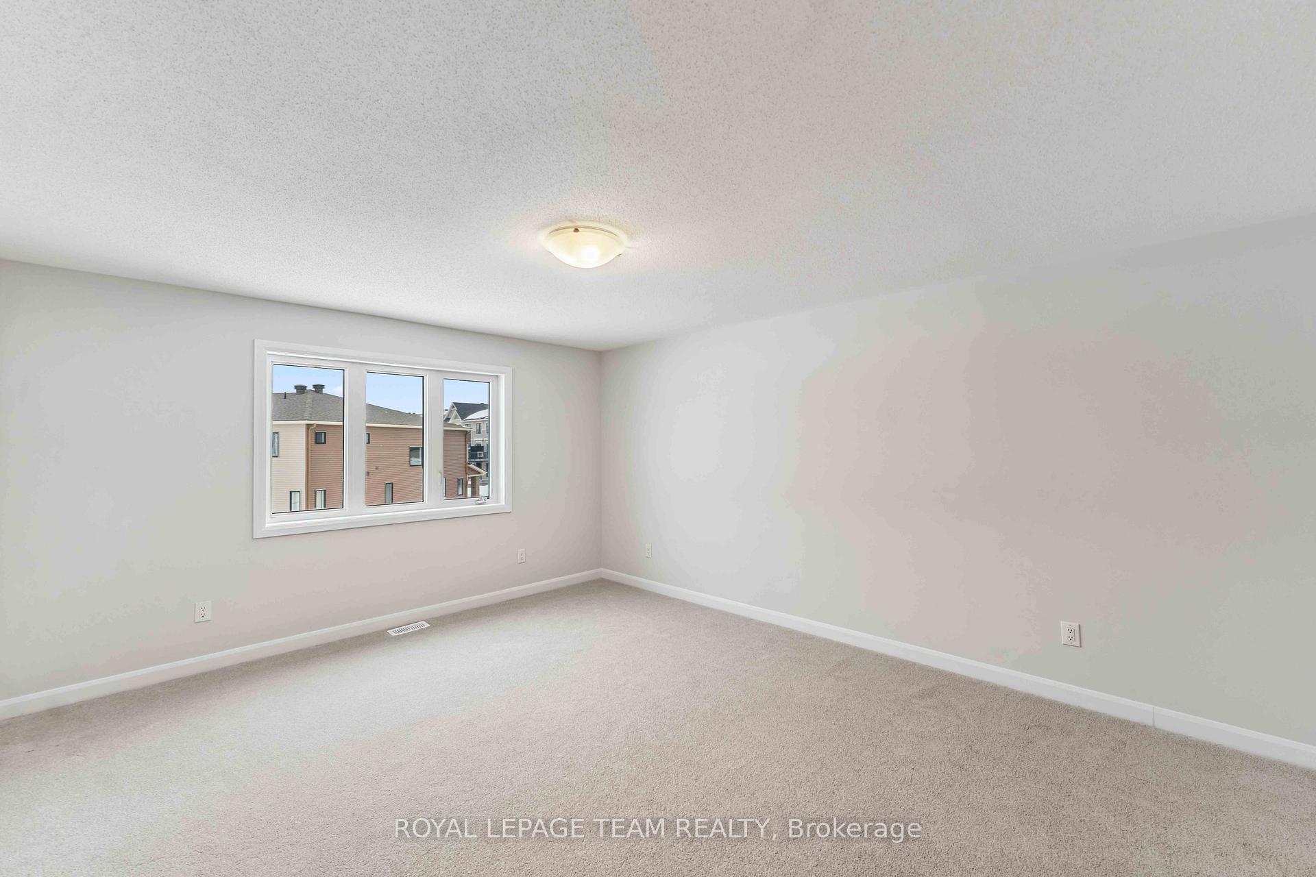 Photo 20 of 226 Invention Boulevard, Ottawa, Kanata - Morgan's Grant/South March — HOMEH