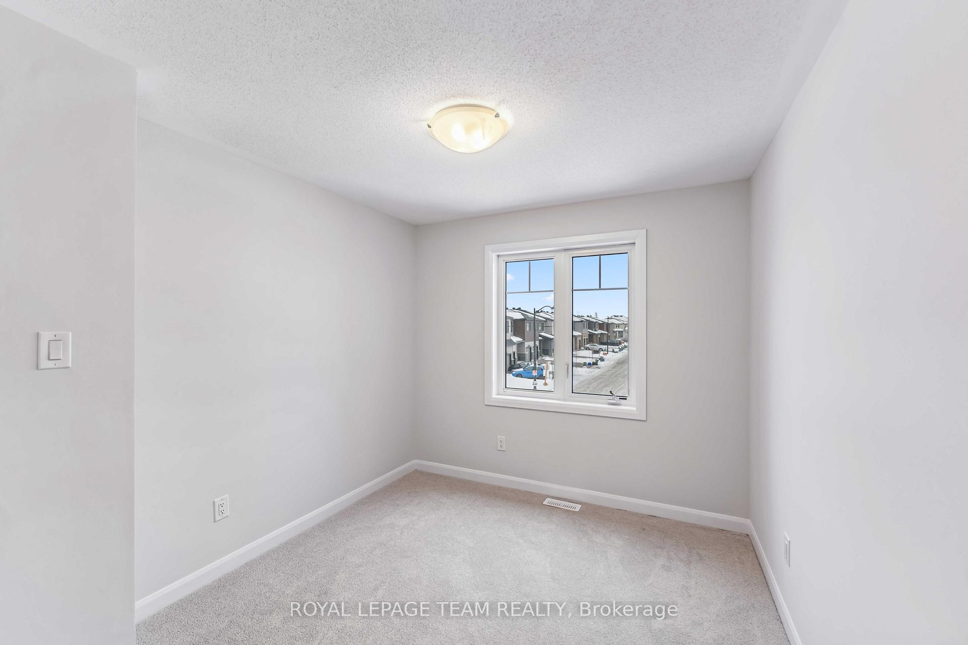 Photo 25 of 226 Invention Boulevard, Ottawa, Kanata - Morgan's Grant/South March — HOMEH
