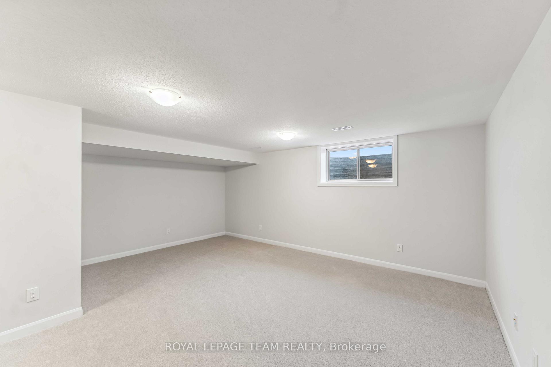 Photo 28 of 226 Invention Boulevard, Ottawa, Kanata - Morgan's Grant/South March — HOMEH