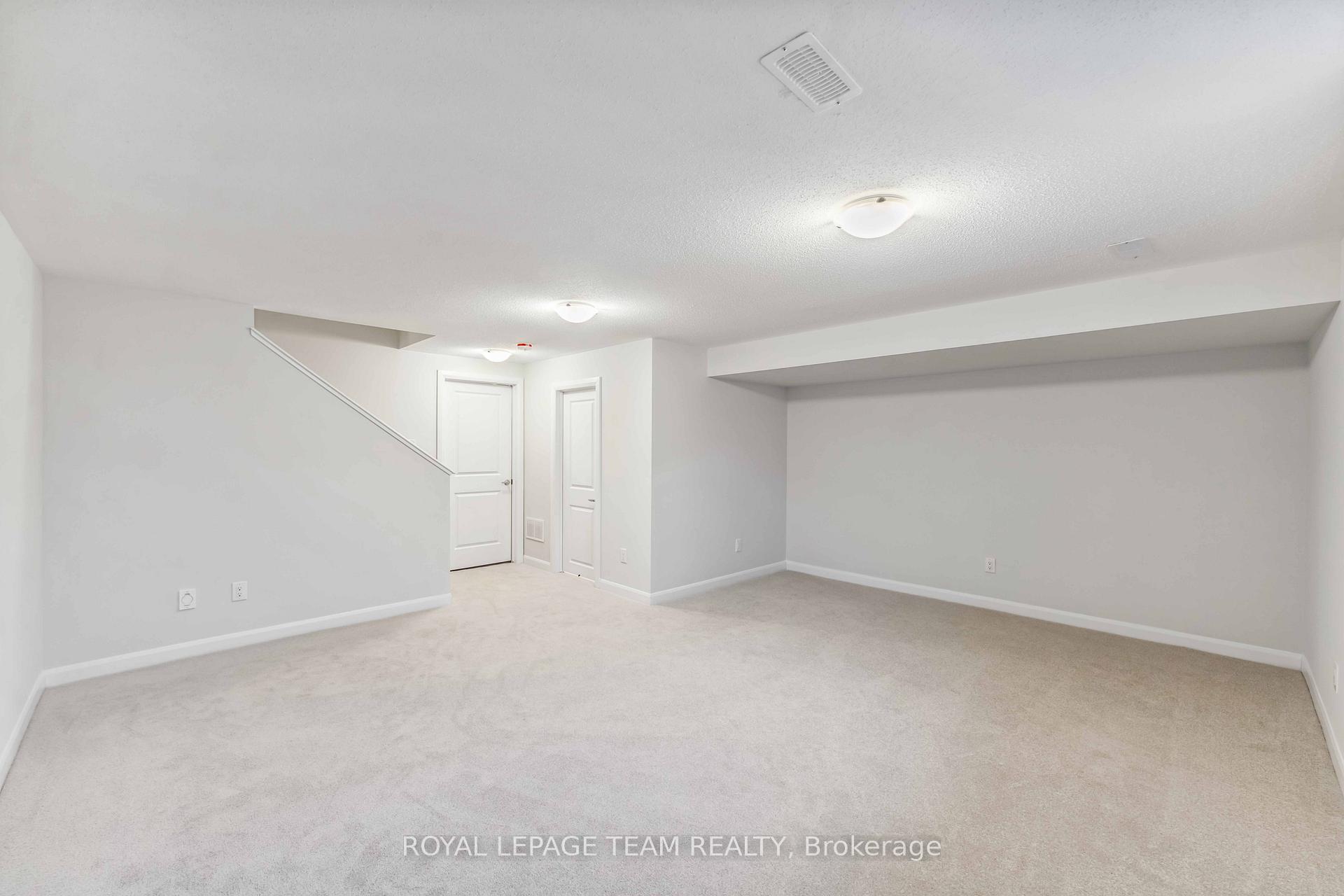 Photo 29 of 226 Invention Boulevard, Ottawa, Kanata - Morgan's Grant/South March — HOMEH