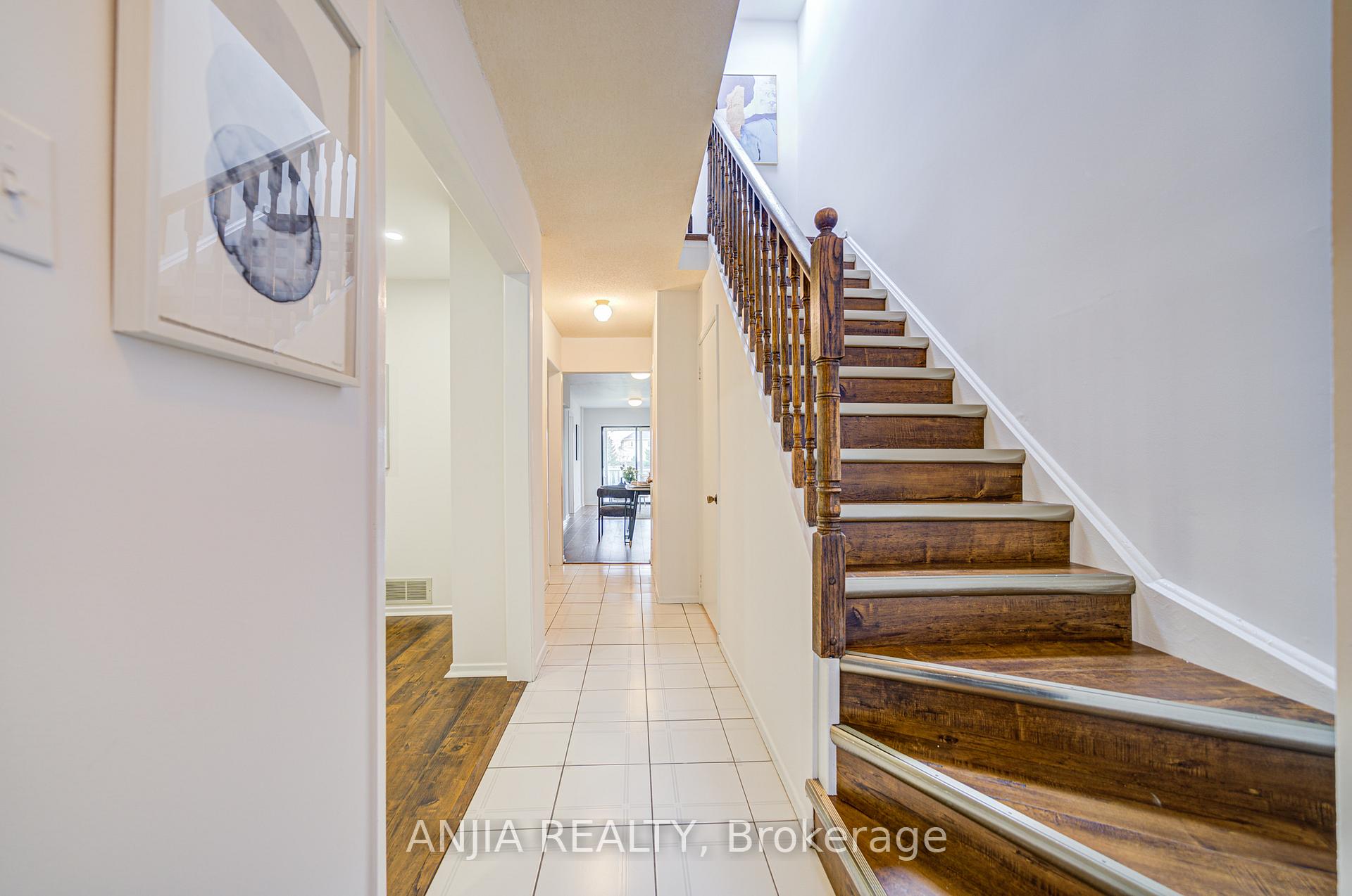 Photo 5 of 53 Stather Crescent, Markham, Milliken Mills East — HOMEH