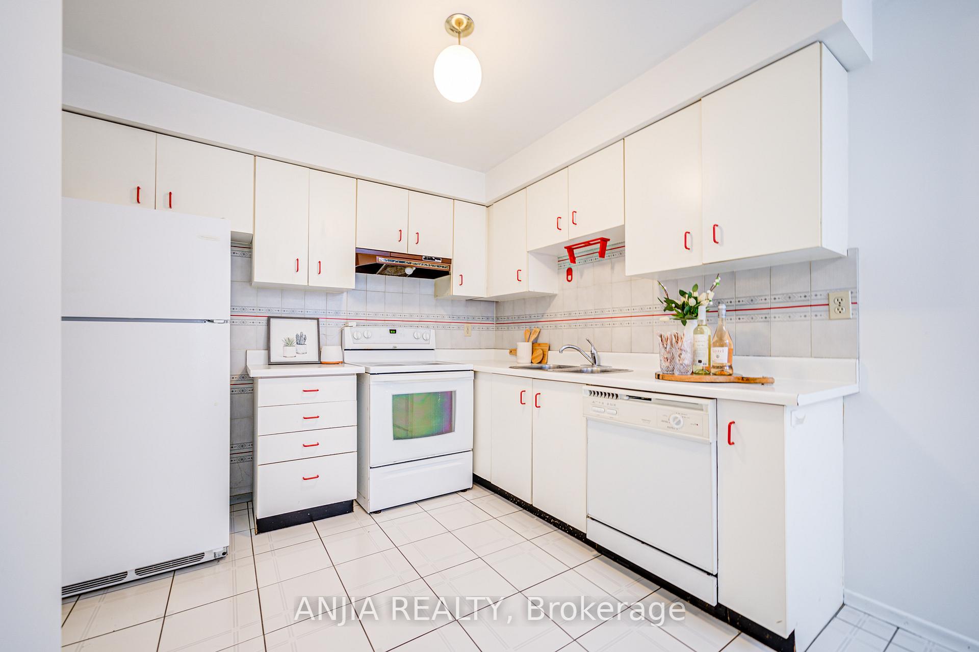 Photo 8 of 53 Stather Crescent, Markham, Milliken Mills East — HOMEH