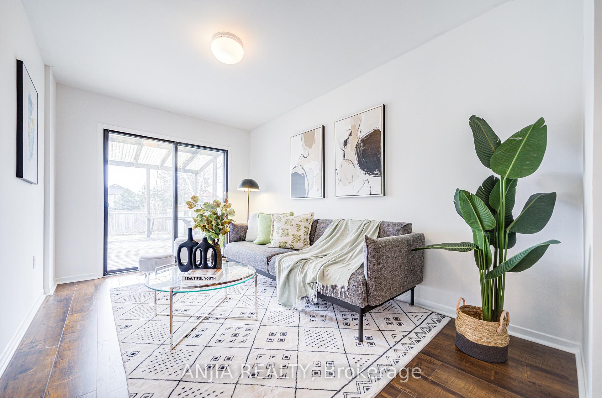 Photo 12 of 53 Stather Crescent, Markham, Milliken Mills East — HOMEH