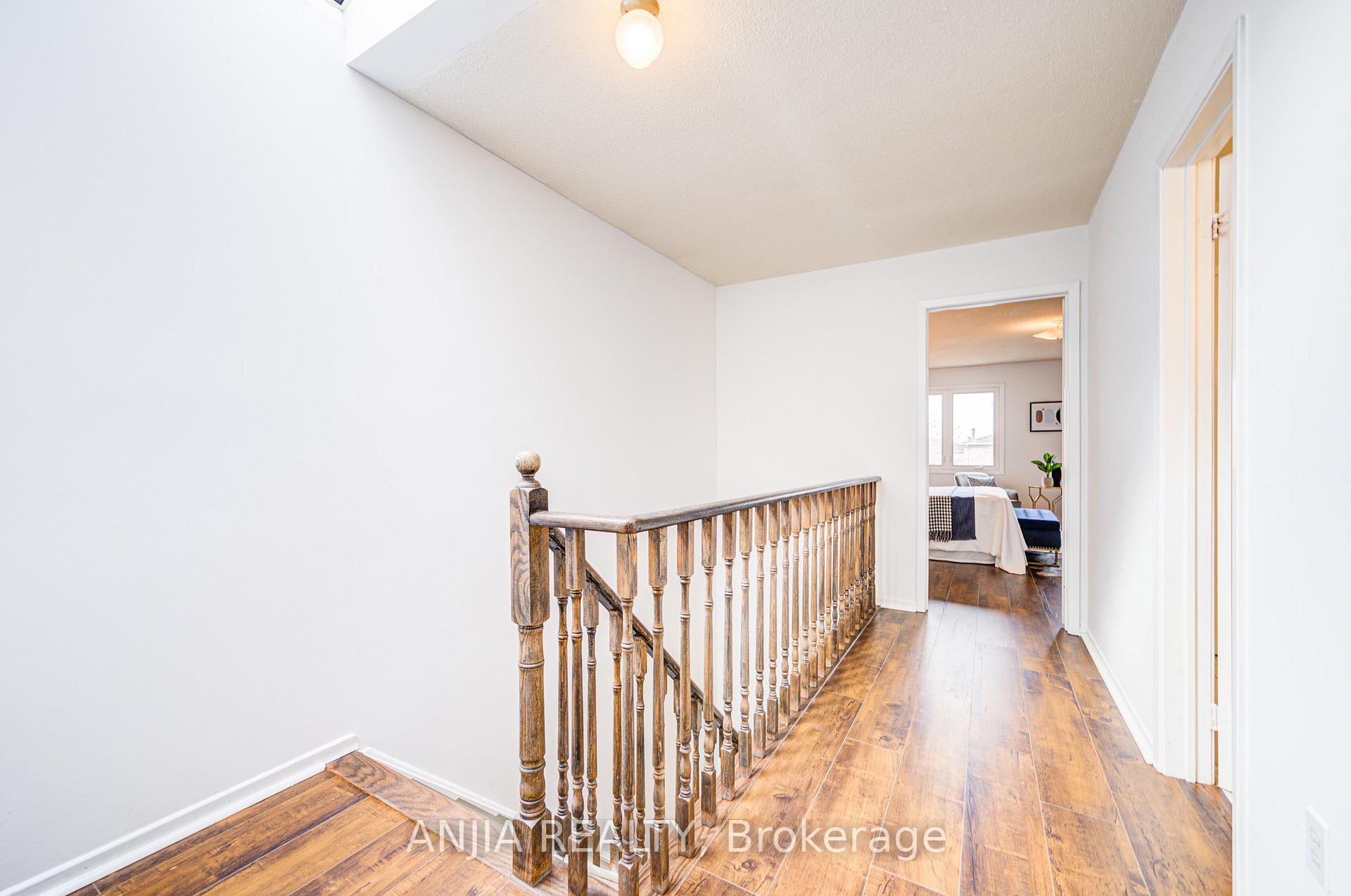 Photo 16 of 53 Stather Crescent, Markham, Milliken Mills East — HOMEH