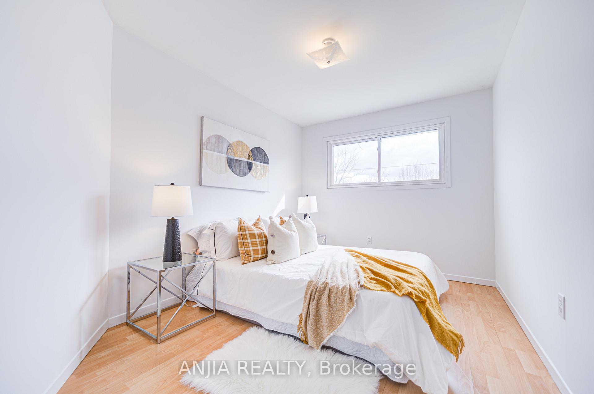 Photo 33 of 53 Stather Crescent, Markham, Milliken Mills East — HOMEH