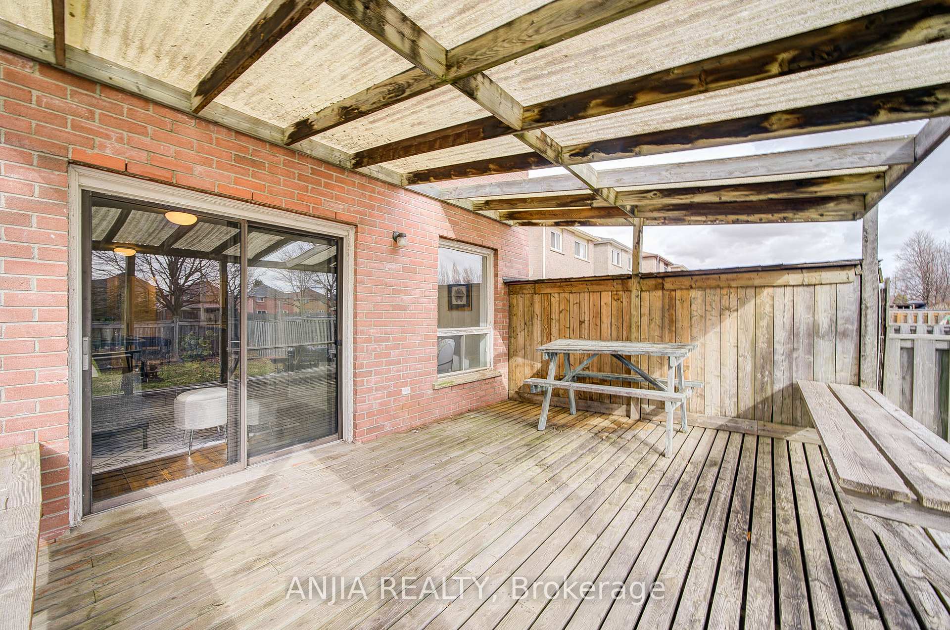Photo 42 of 53 Stather Crescent, Markham, Milliken Mills East — HOMEH