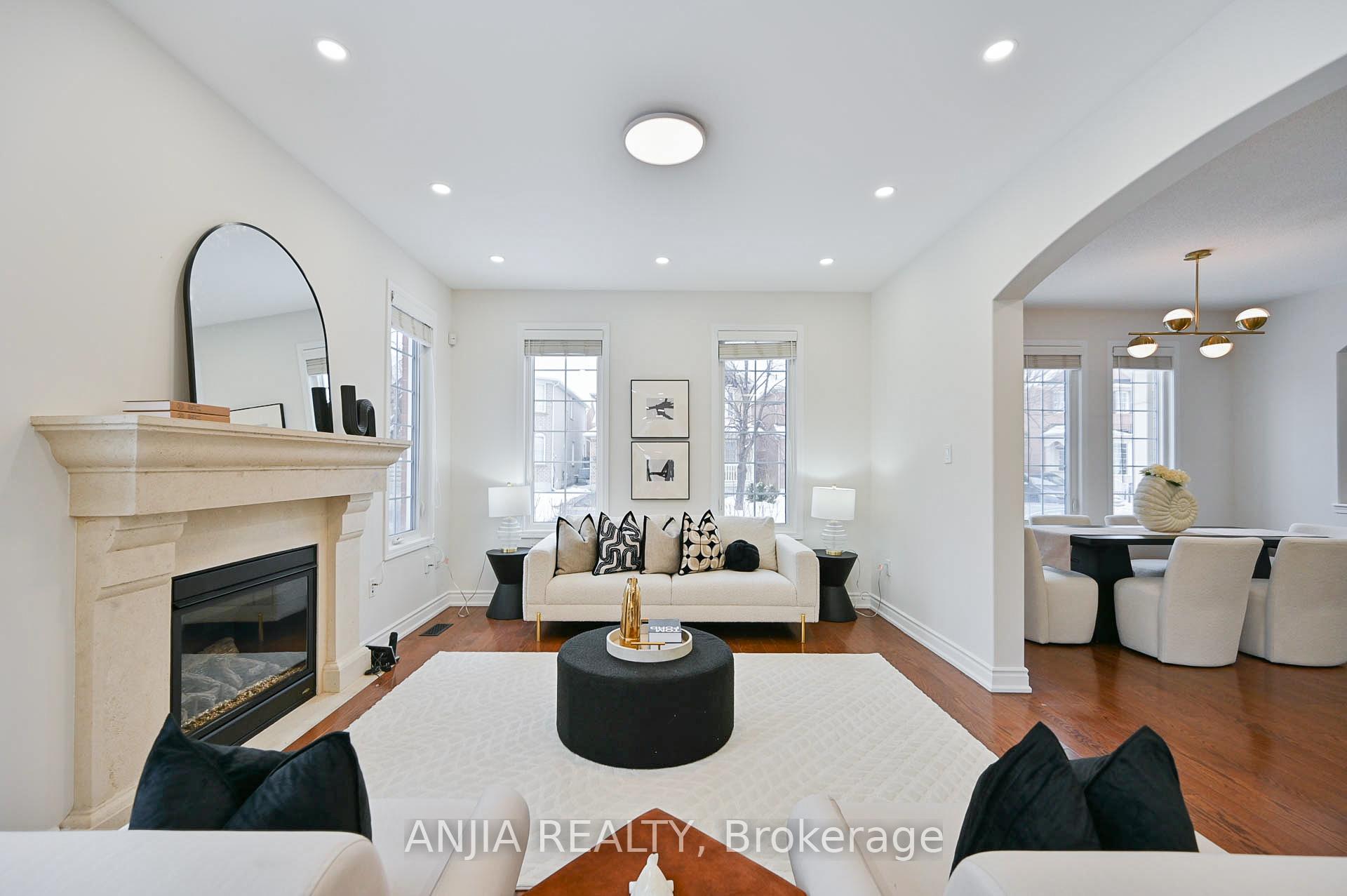 Photo 10 of 68 Kelly Crescent, Markham, Wismer — HOMEH