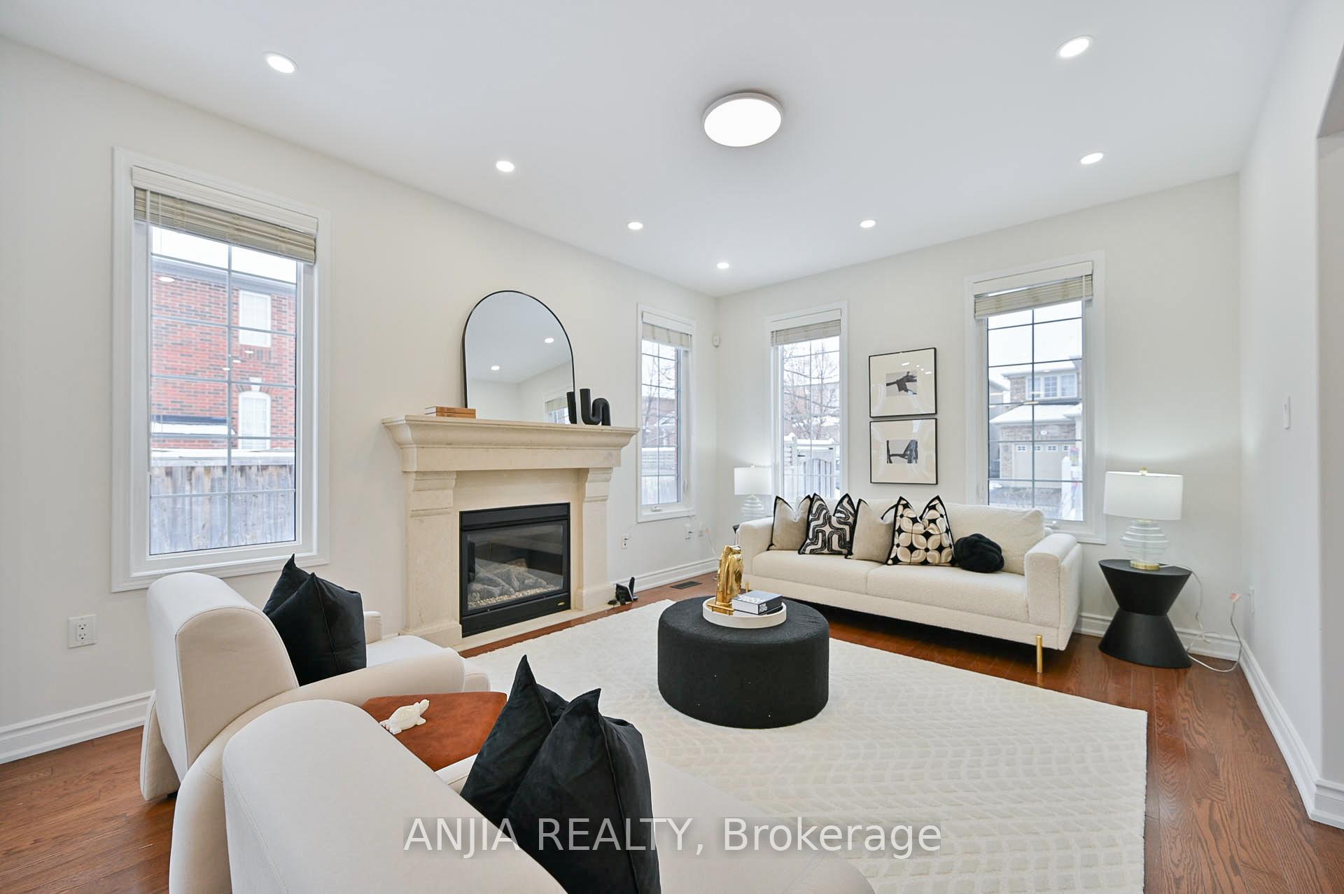 Photo 11 of 68 Kelly Crescent, Markham, Wismer — HOMEH