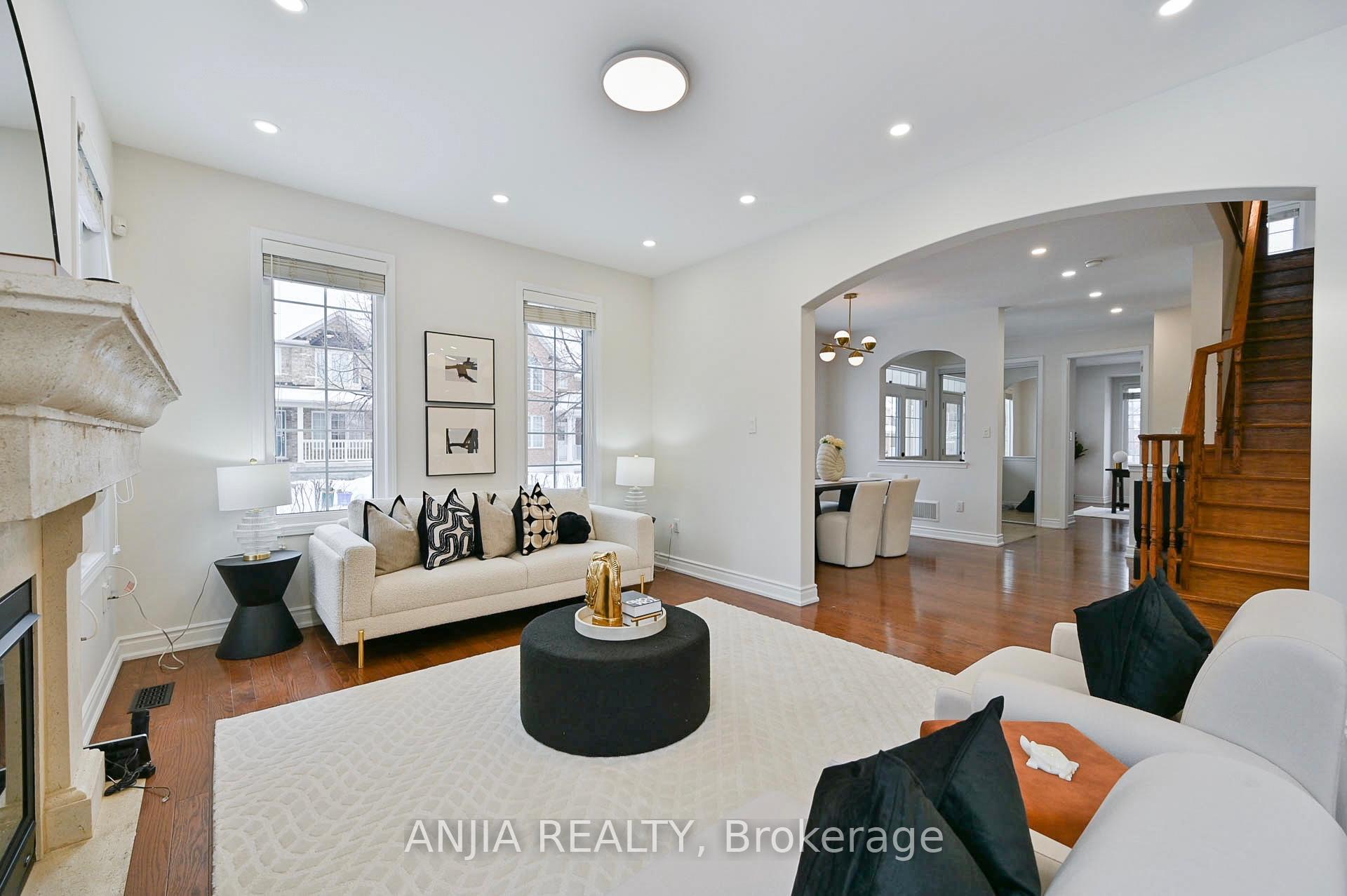 Photo 12 of 68 Kelly Crescent, Markham, Wismer — HOMEH
