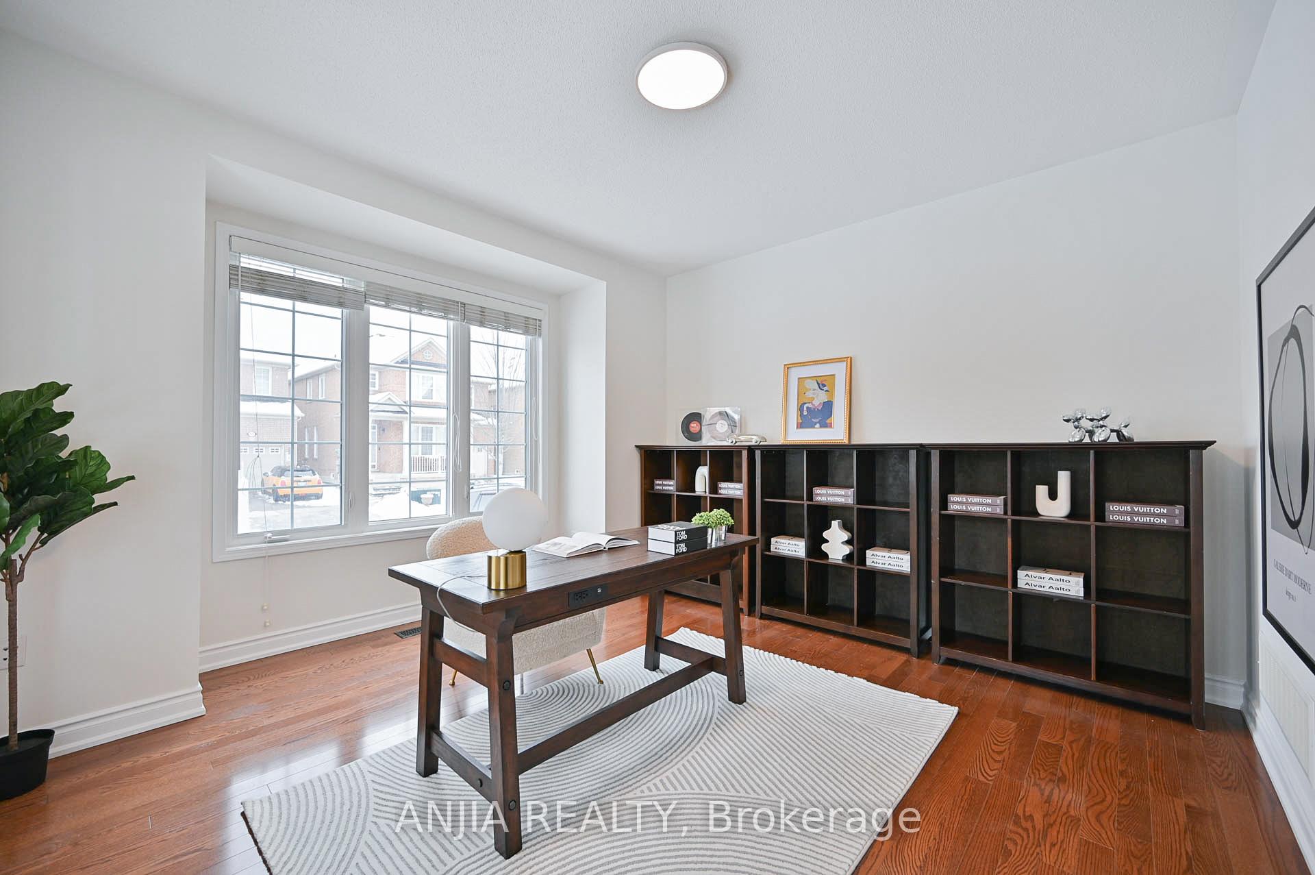 Photo 19 of 68 Kelly Crescent, Markham, Wismer — HOMEH