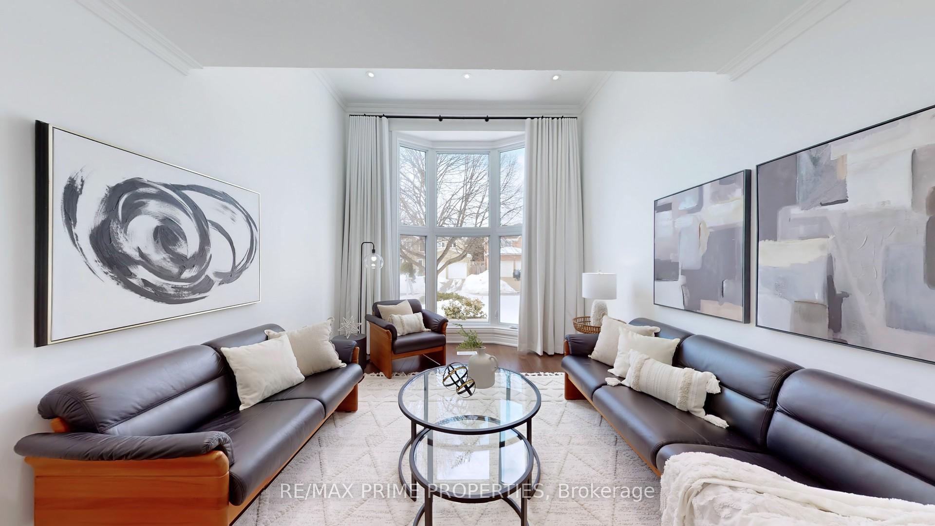 Photo 4 of 5 Mary Elizabeth Crescent, Markham, Buttonville — HOMEH