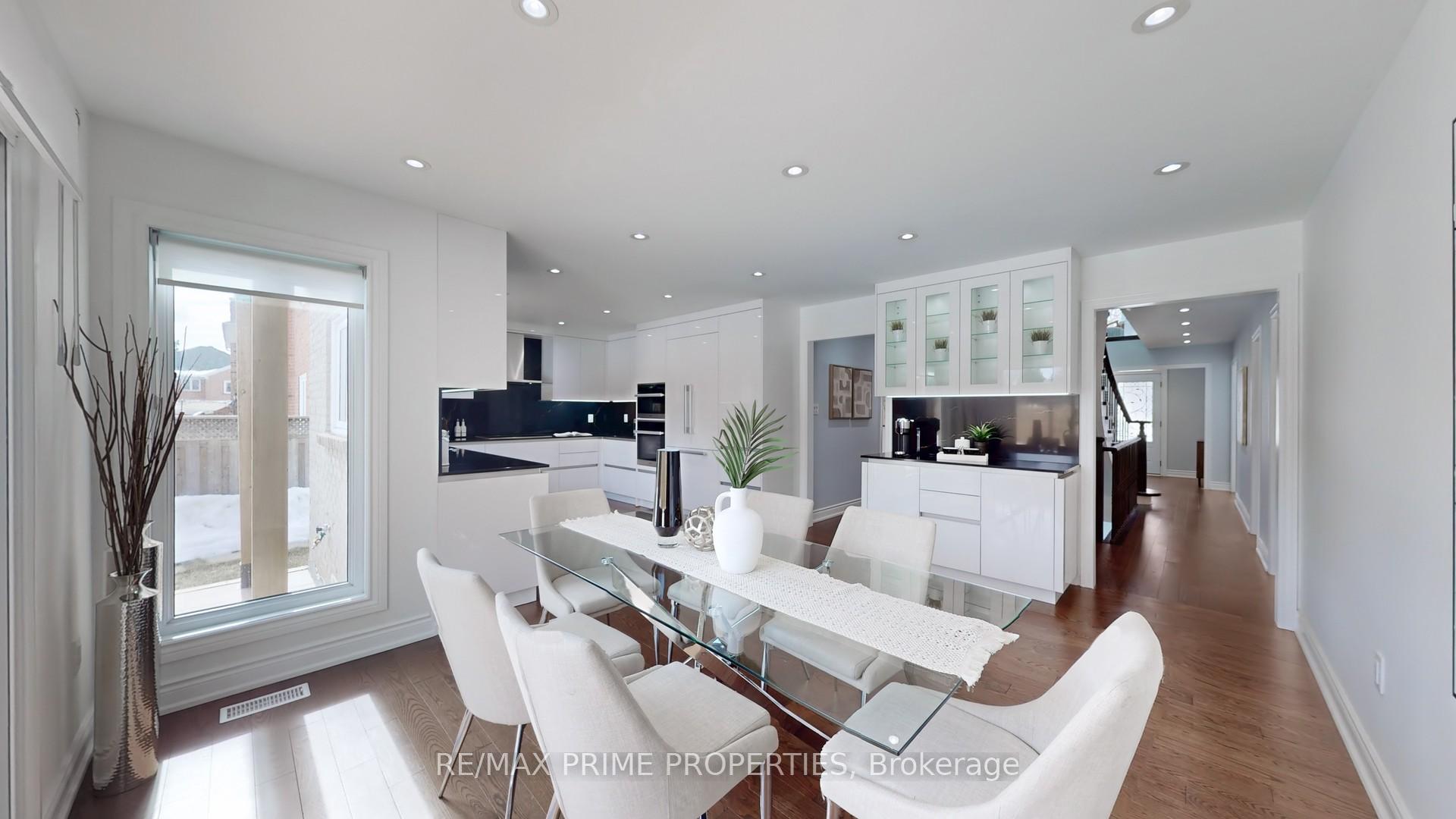 Photo 16 of 5 Mary Elizabeth Crescent, Markham, Buttonville — HOMEH