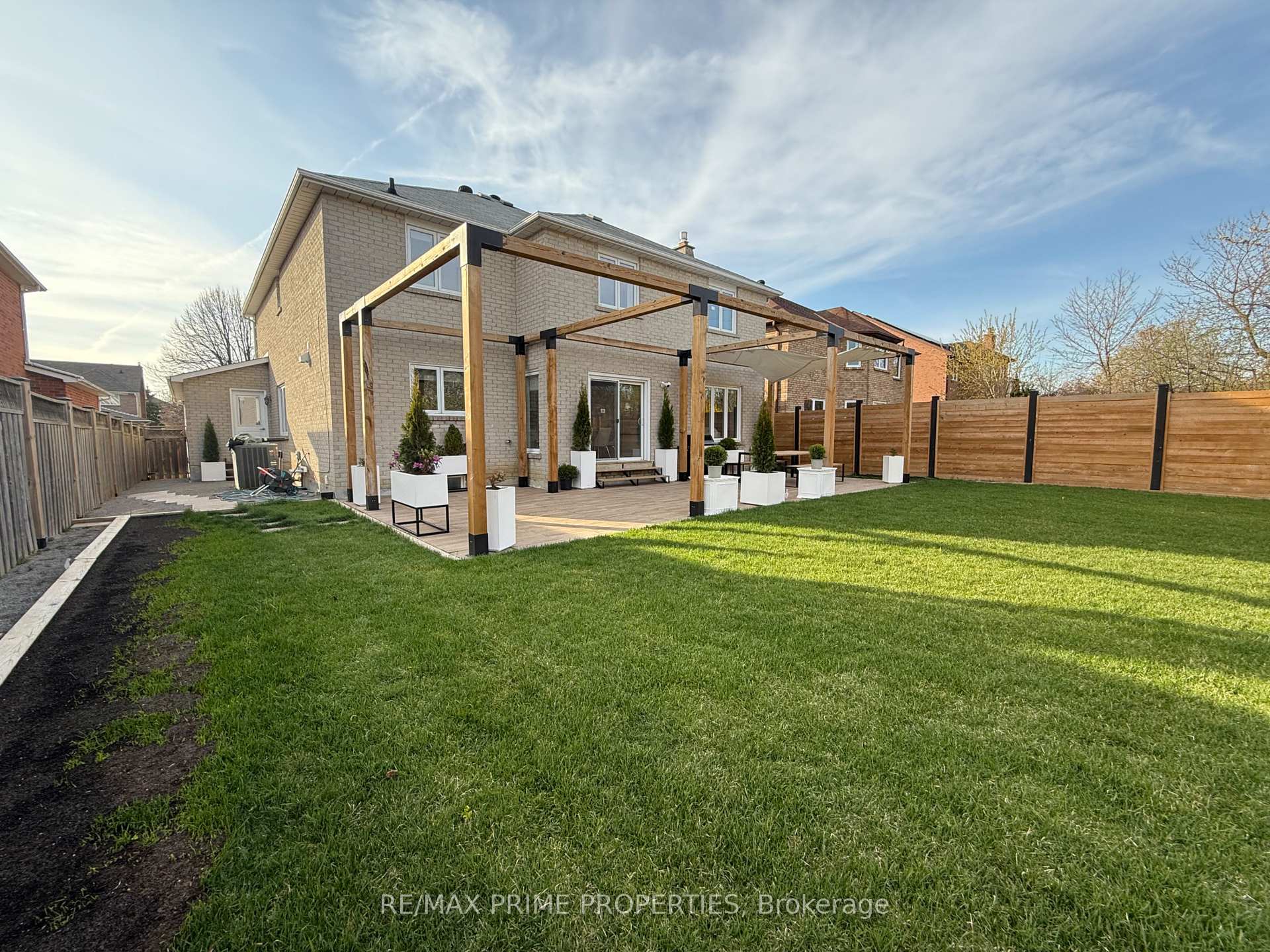 Photo 49 of 5 Mary Elizabeth Crescent, Markham, Buttonville — HOMEH