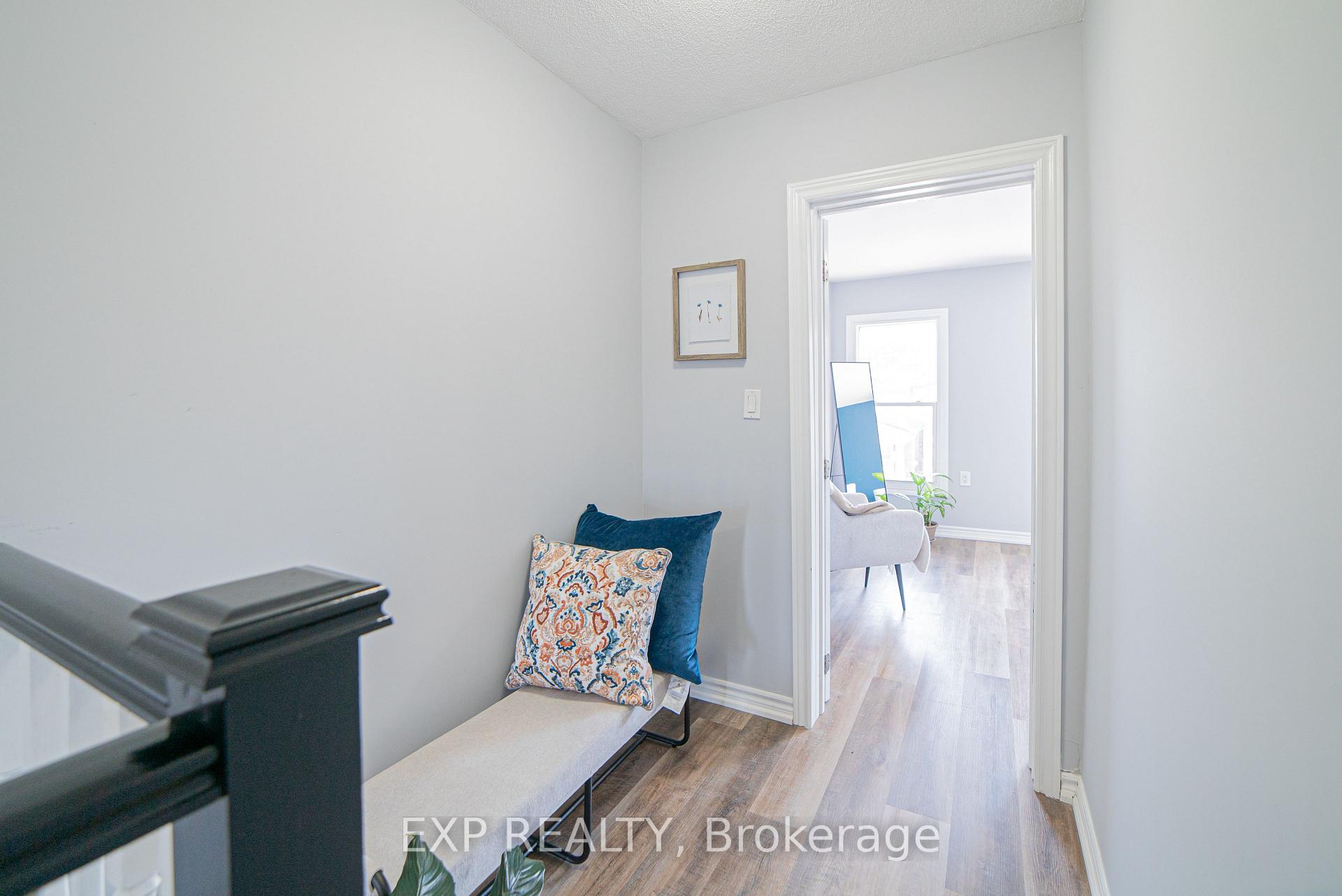 Photo 20 of 17 Kinrade Avenue, Hamilton, Gibson — HOMEH