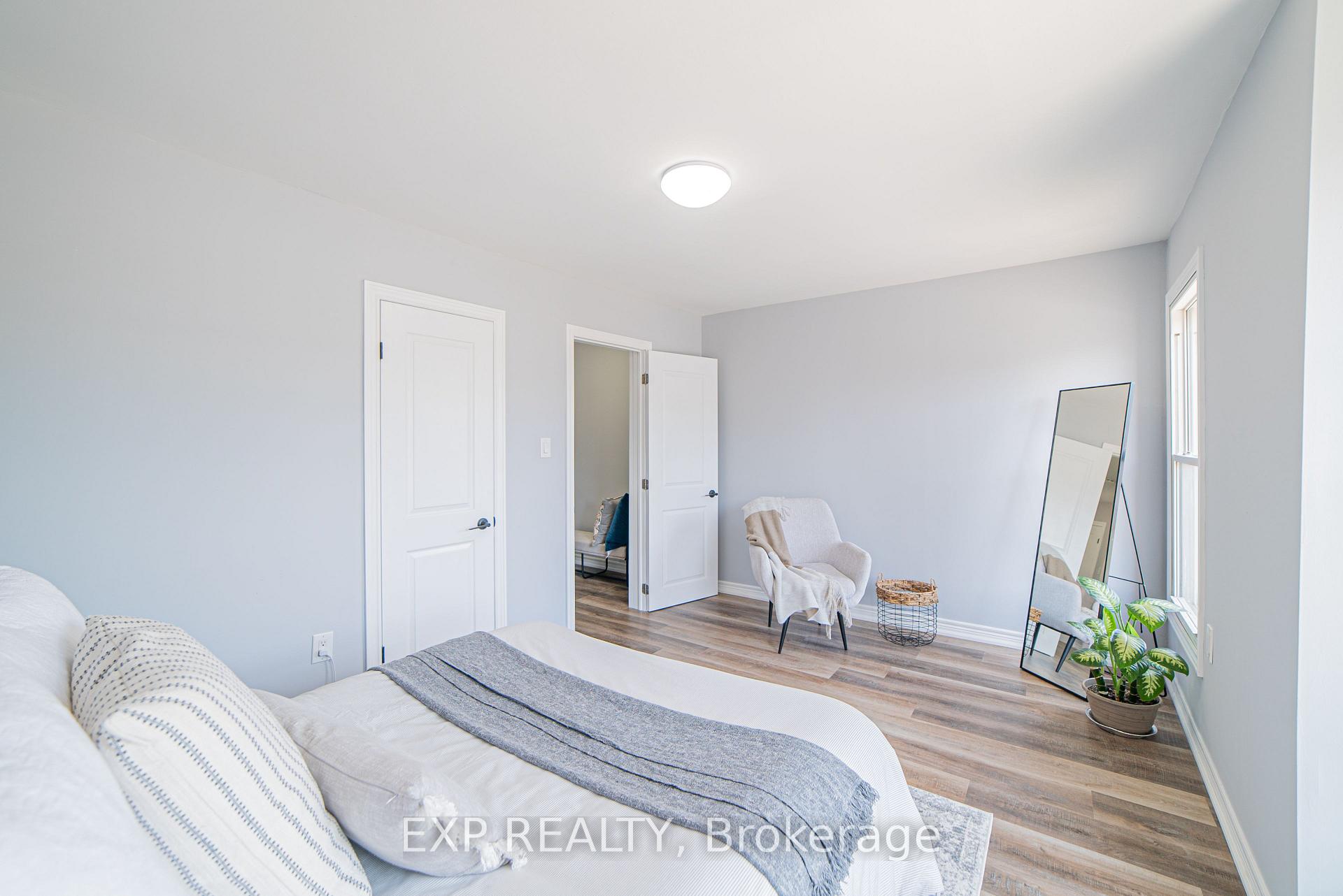 Photo 23 of 17 Kinrade Avenue, Hamilton, Gibson — HOMEH