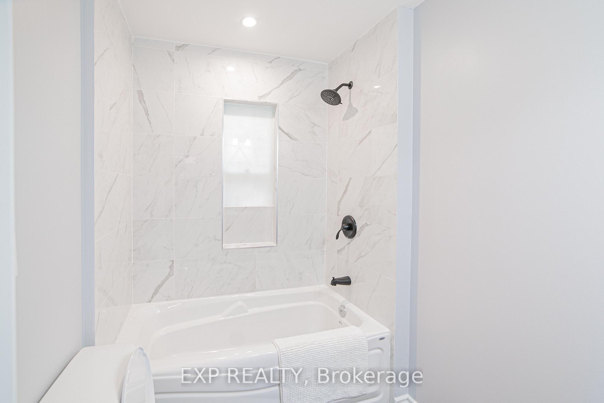 Photo 32 of 17 Kinrade Avenue, Hamilton, Gibson — HOMEH