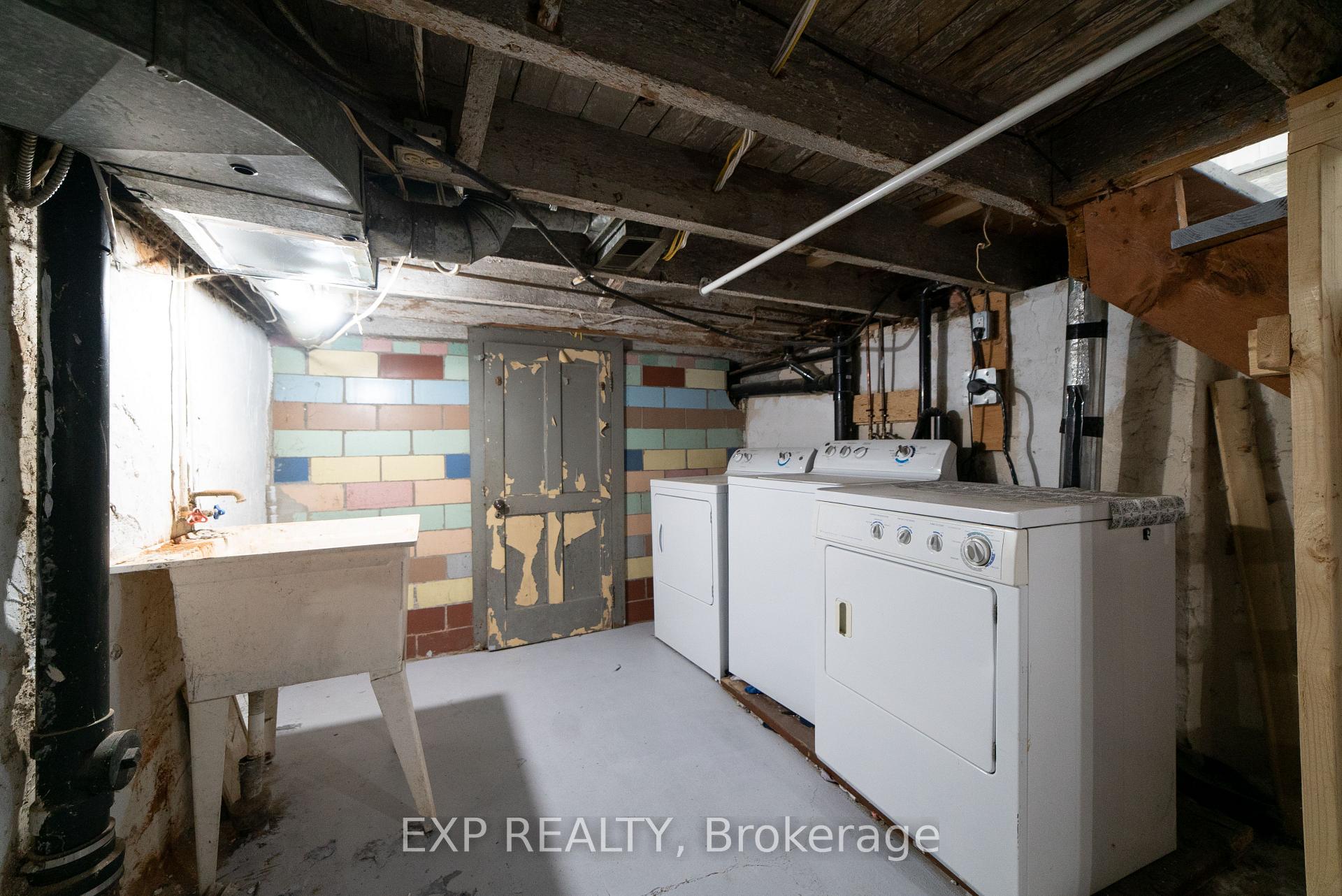 Photo 35 of 17 Kinrade Avenue, Hamilton, Gibson — HOMEH