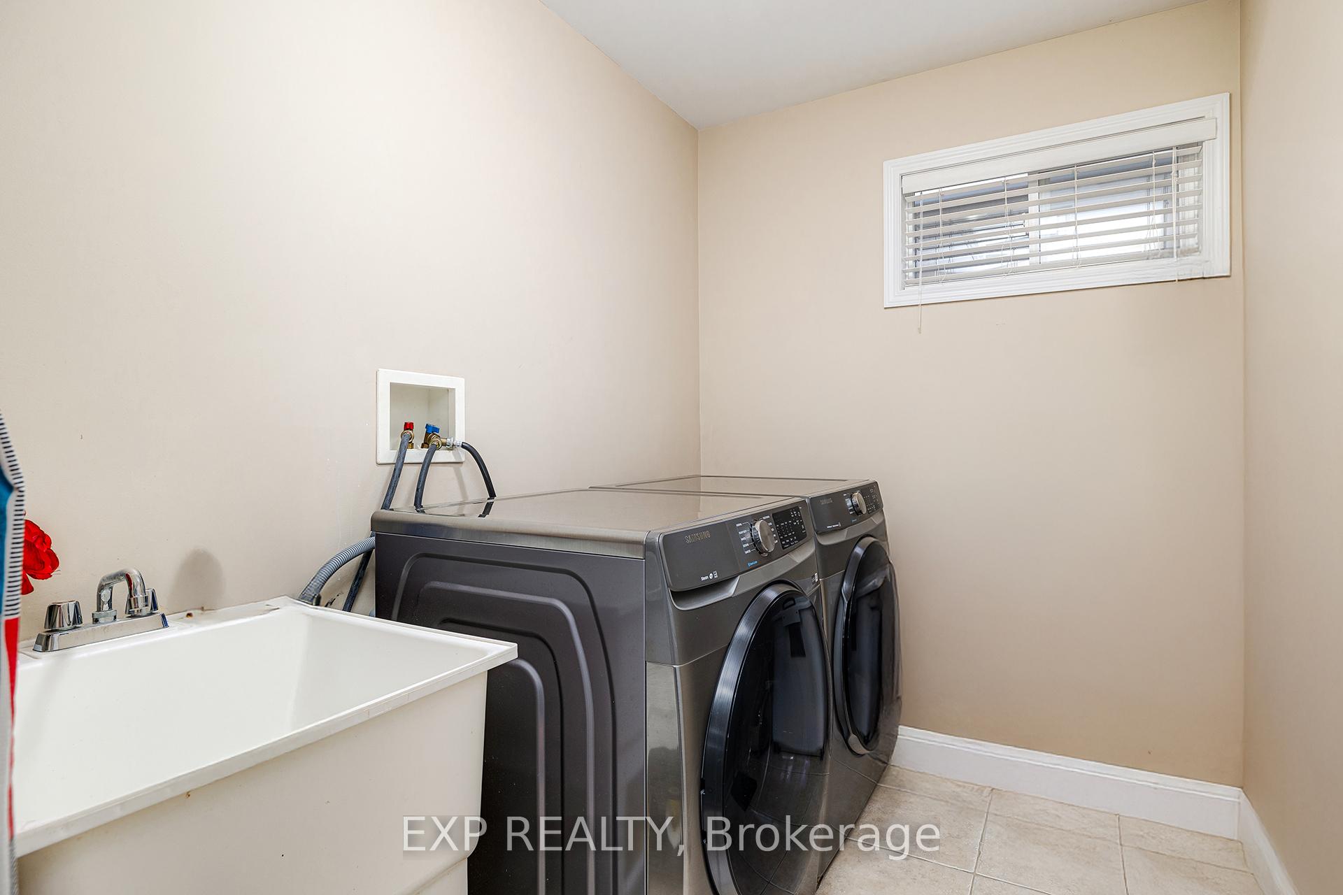 Photo 15 of 951 Cousens Terrace, Milton, Coates — HOMEH