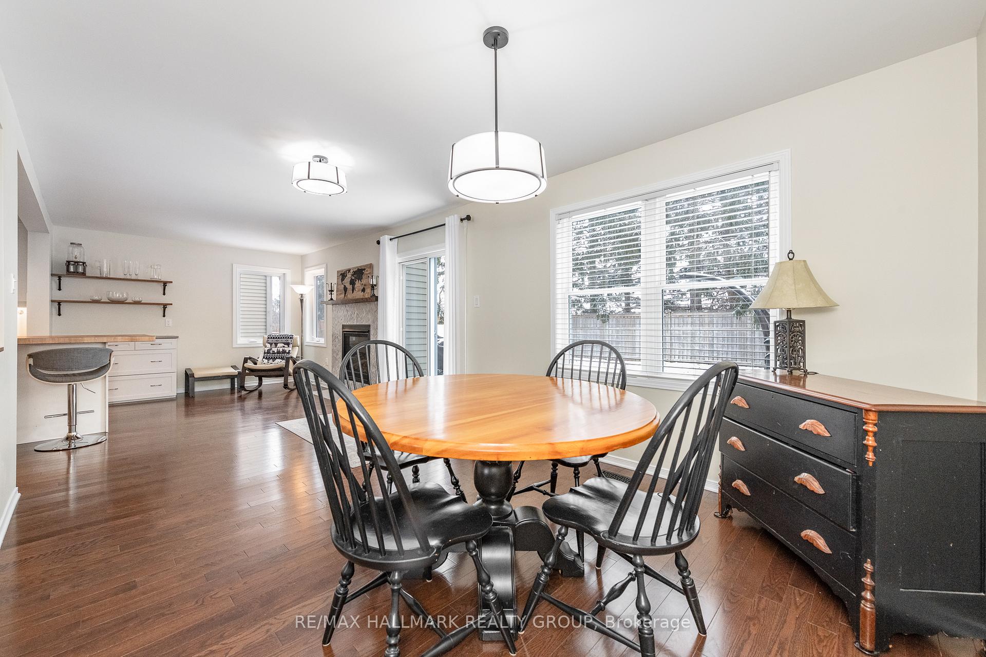 Photo 8 of 47 Willow Glen Drive, Ottawa, Kanata - Bridlewood — HOMEH