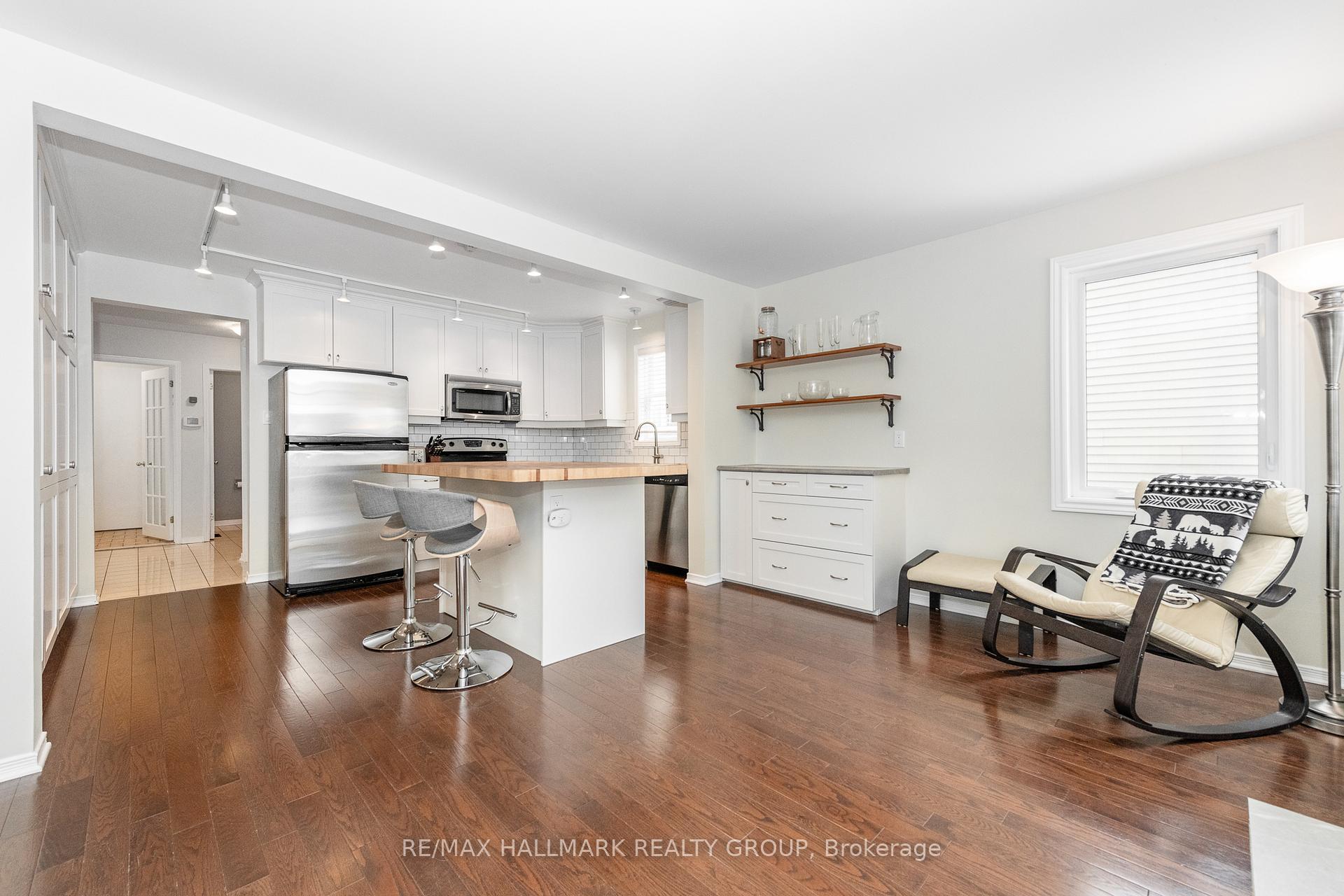 Photo 10 of 47 Willow Glen Drive, Ottawa, Kanata - Bridlewood — HOMEH
