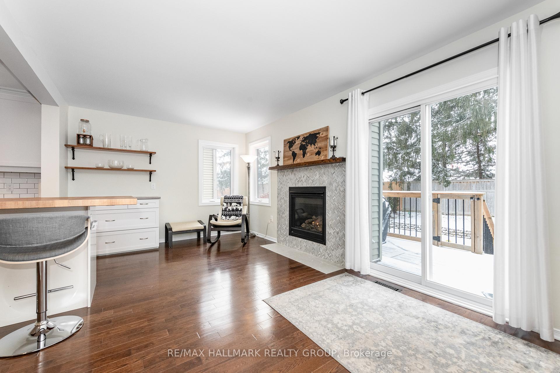 Photo 11 of 47 Willow Glen Drive, Ottawa, Kanata - Bridlewood — HOMEH