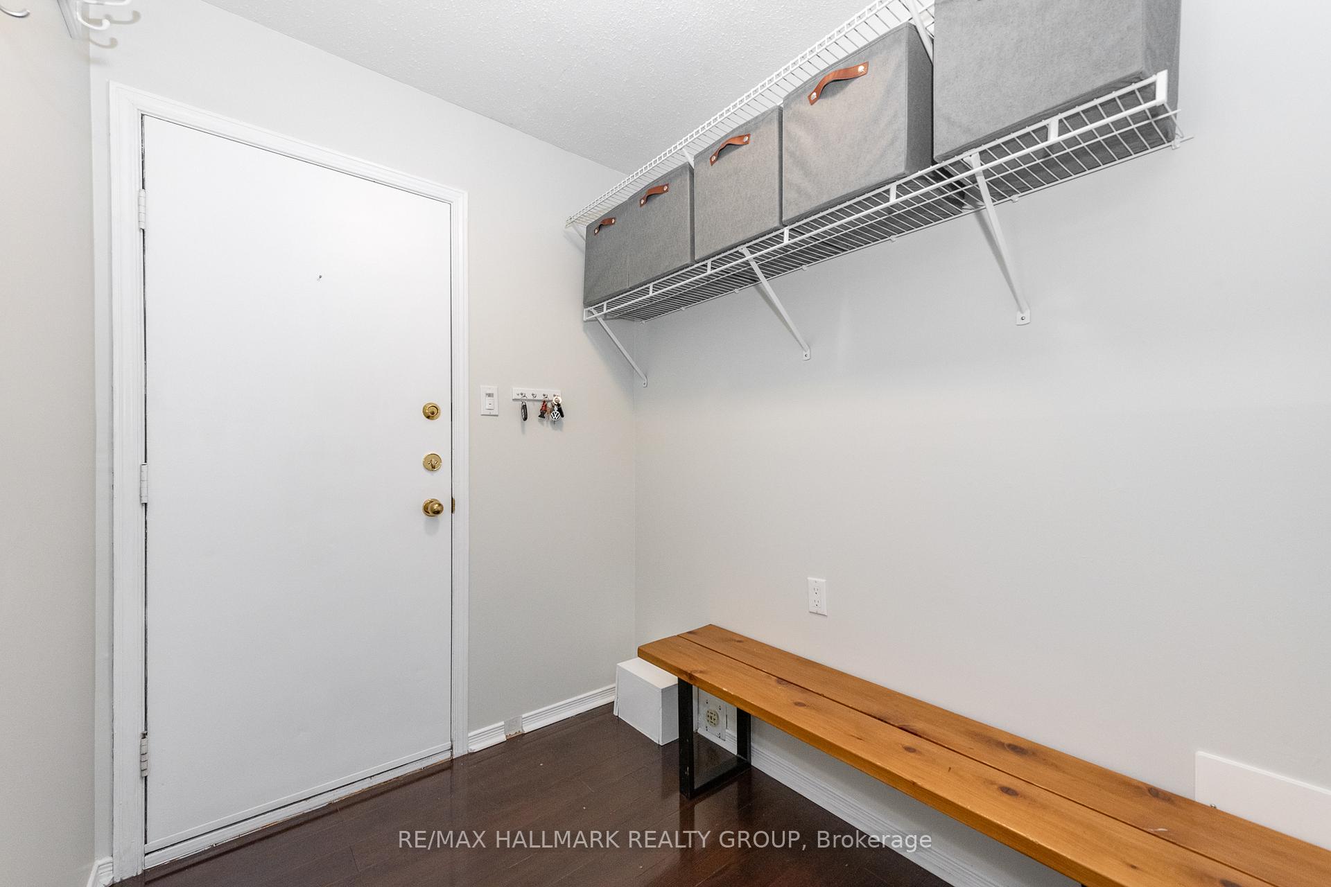Photo 18 of 47 Willow Glen Drive, Ottawa, Kanata - Bridlewood — HOMEH