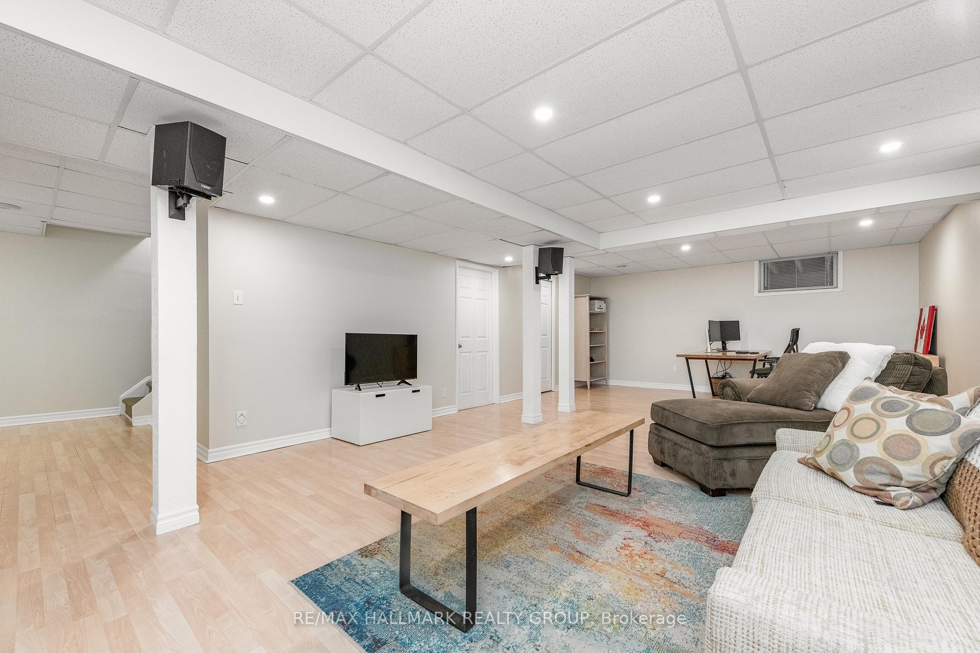Photo 29 of 47 Willow Glen Drive, Ottawa, Kanata - Bridlewood — HOMEH