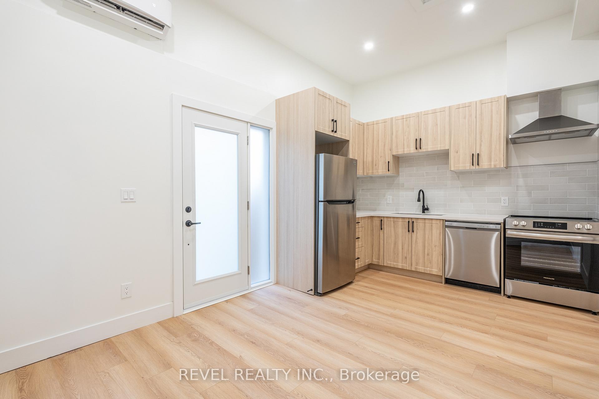 Photo 1 of Unit 3, 55 Stone Church Road E, Hamilton, Jerome — HOMEH