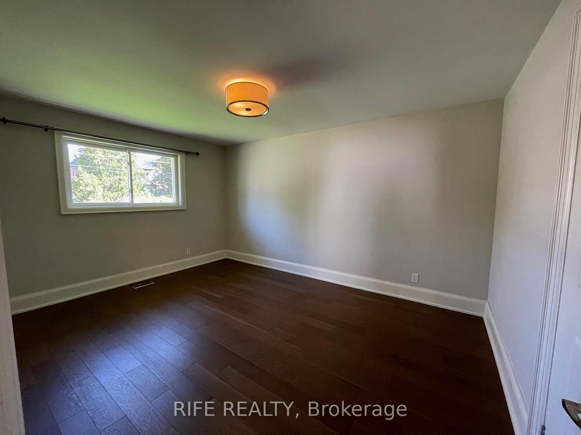 Photo 7 of 69 Fred Varley Drive, Markham, Unionville — HOMEH