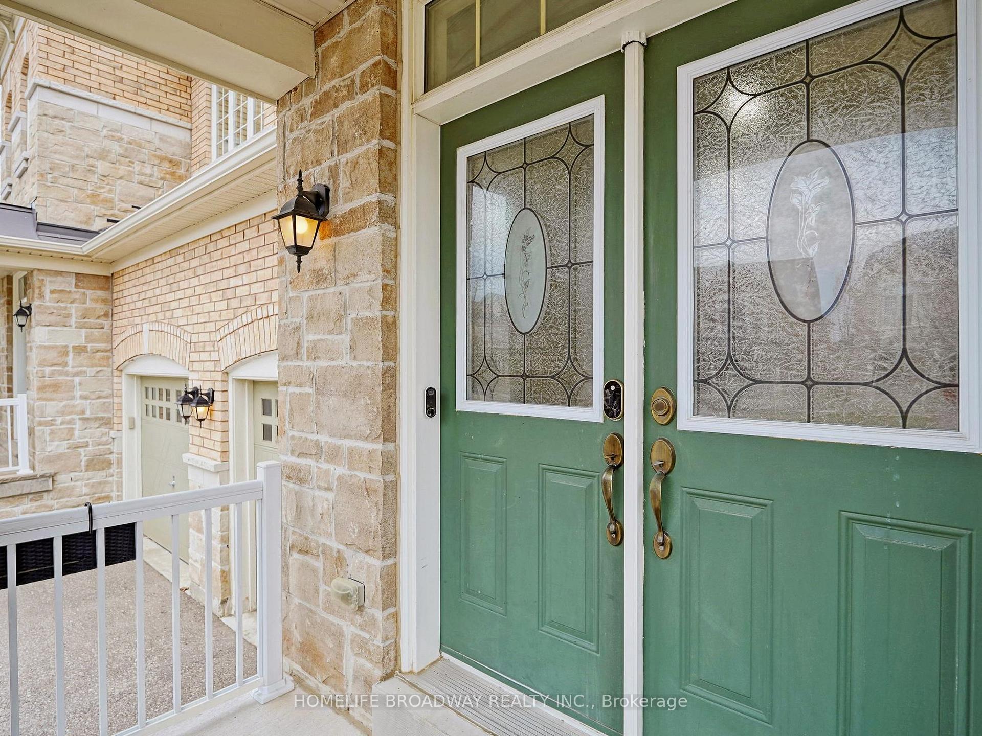 Photo 4 of 382 Wilfred Murison Avenue, Markham, Berczy — HOMEH