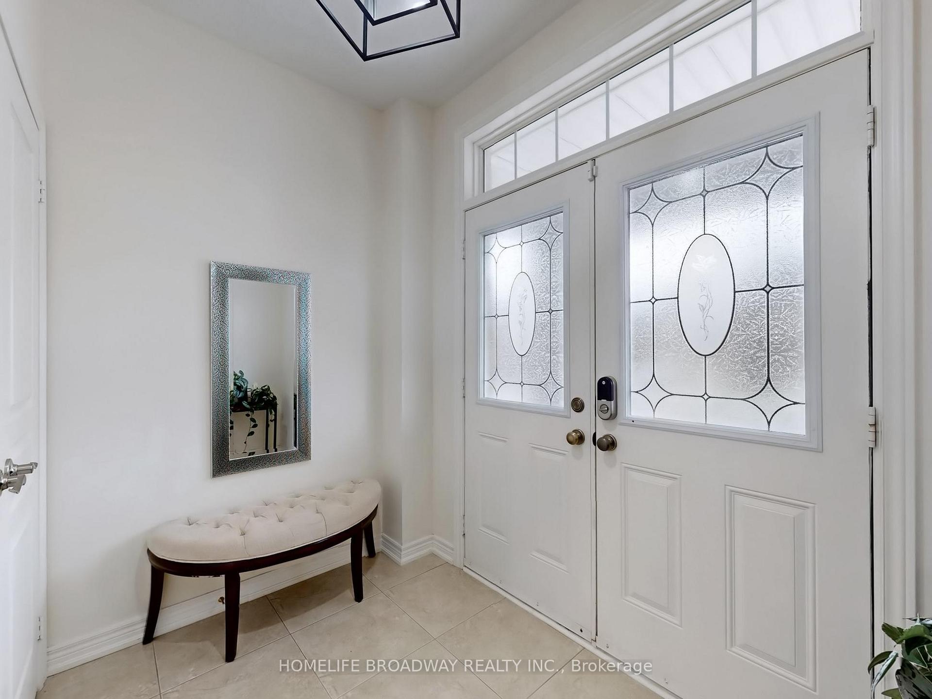 Photo 5 of 382 Wilfred Murison Avenue, Markham, Berczy — HOMEH