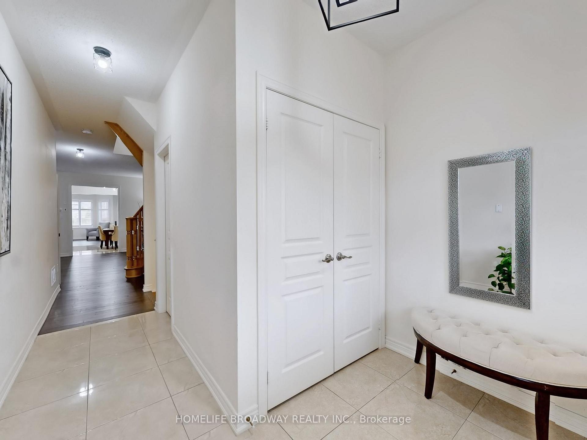 Photo 6 of 382 Wilfred Murison Avenue, Markham, Berczy — HOMEH