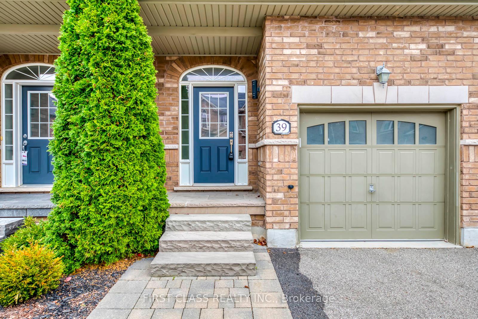 Photo 2 of Unit 39, 651 Farmstead Drive, Milton, Willmott — HOMEH