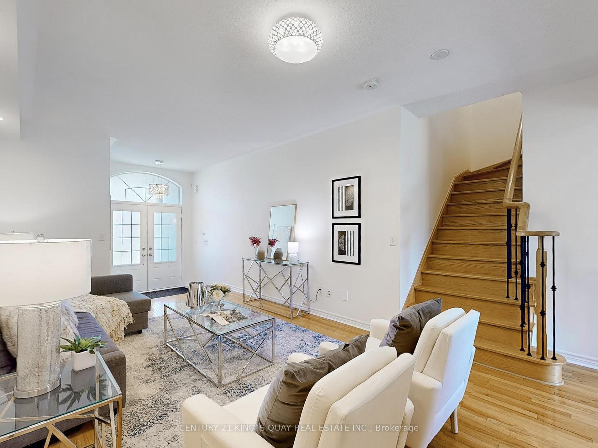 Photo 3 of 36 Vettese Court, Markham, Box Grove — HOMEH