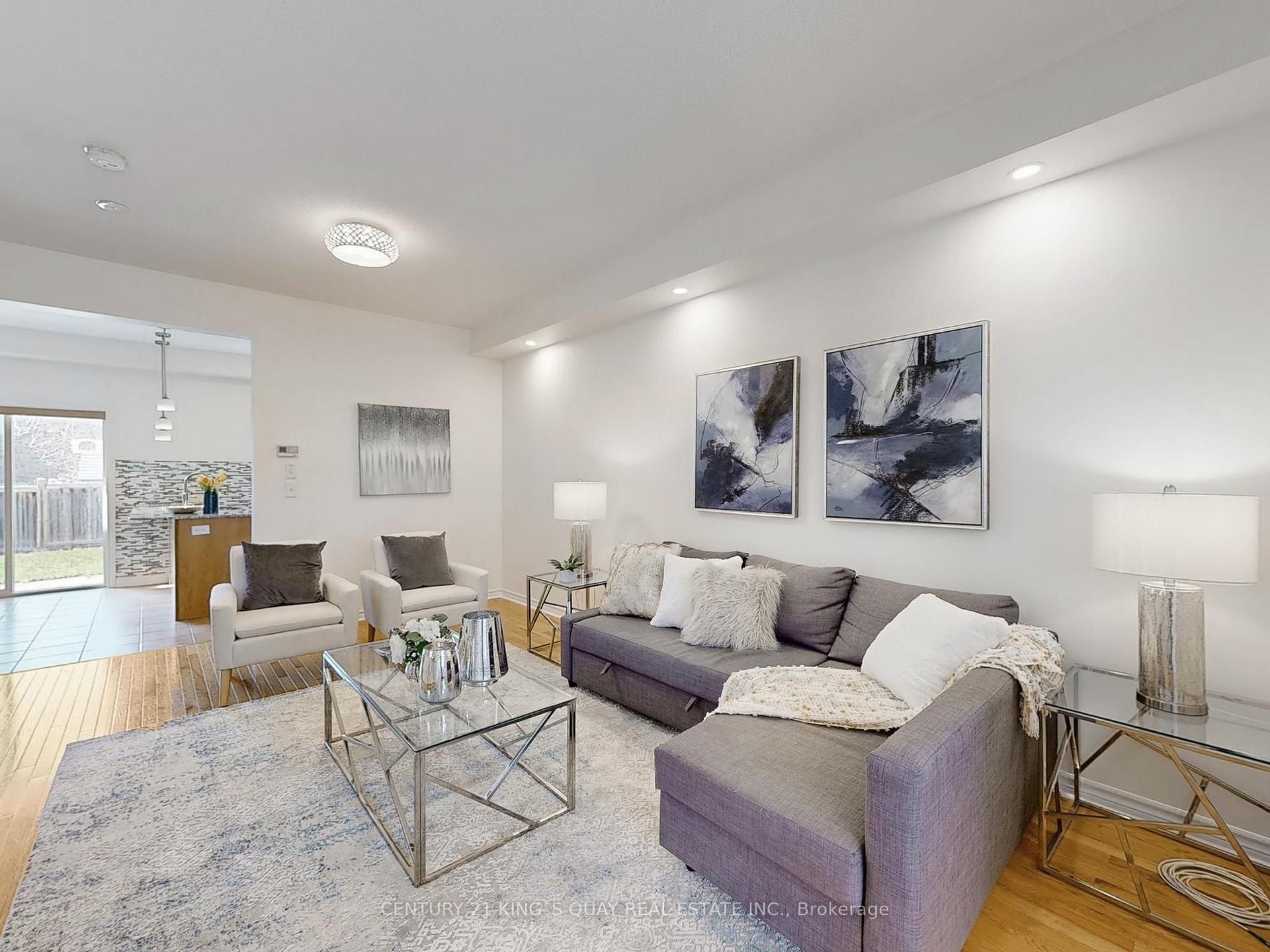 Photo 5 of 36 Vettese Court, Markham, Box Grove — HOMEH