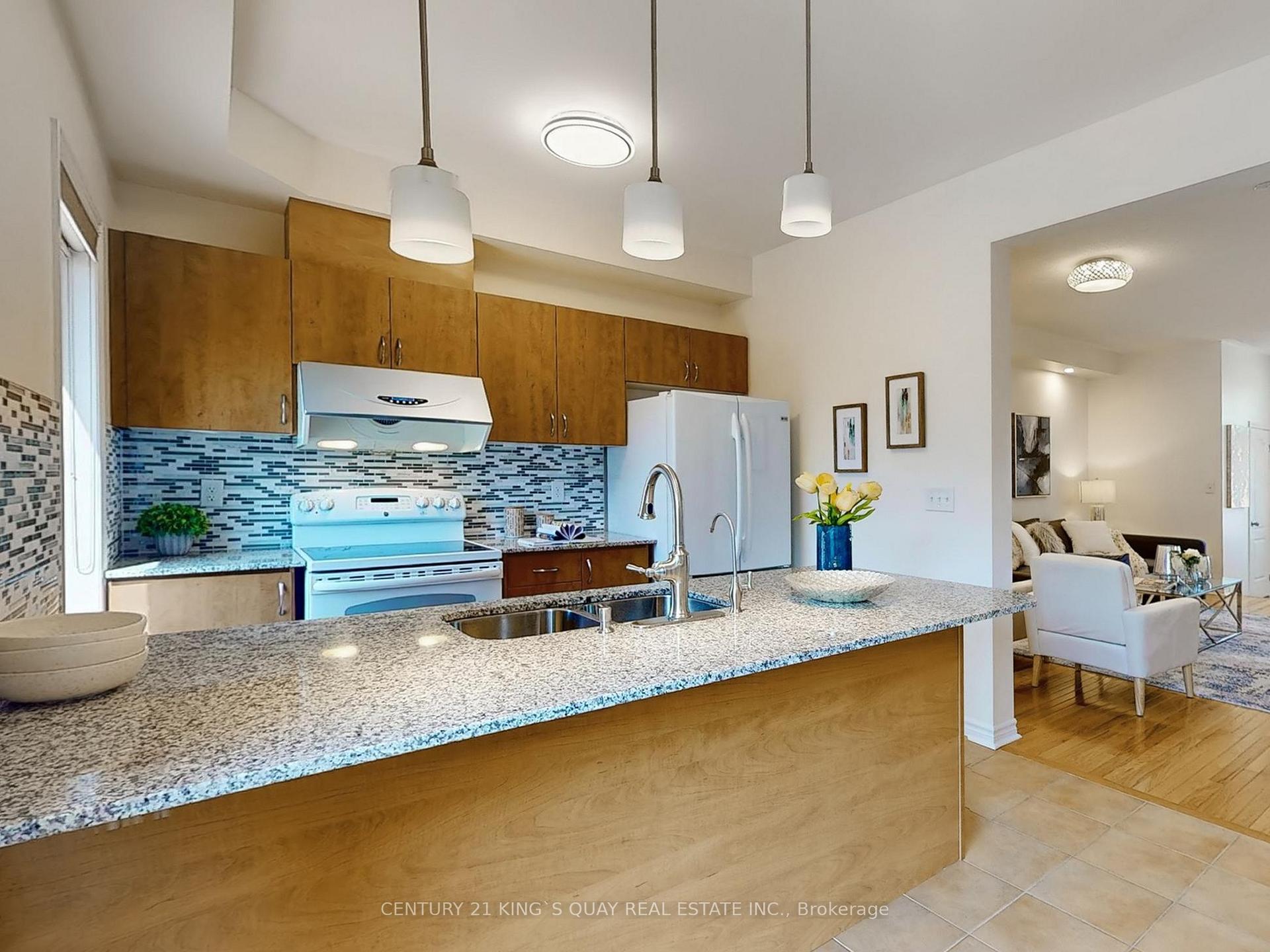 Photo 6 of 36 Vettese Court, Markham, Box Grove — HOMEH