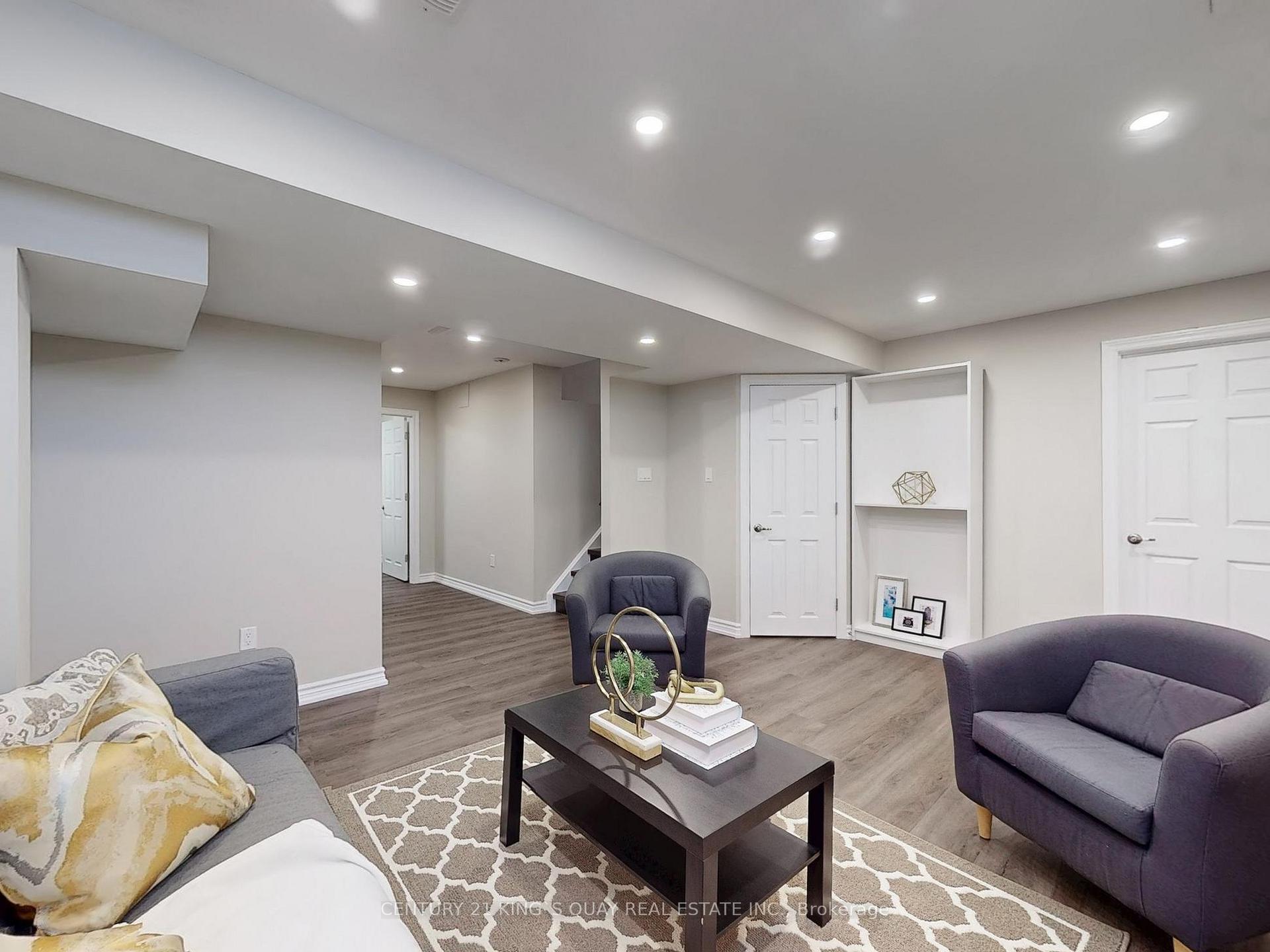 Photo 20 of 36 Vettese Court, Markham, Box Grove — HOMEH