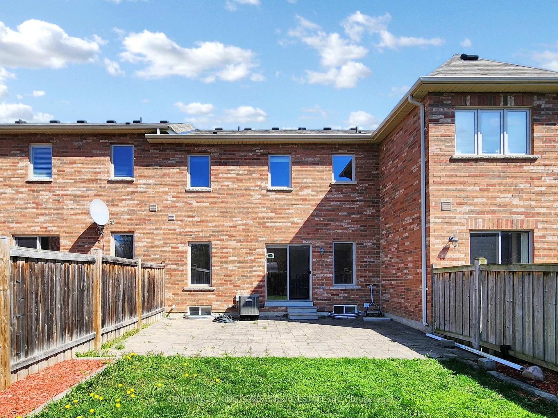Photo 22 of 36 Vettese Court, Markham, Box Grove — HOMEH