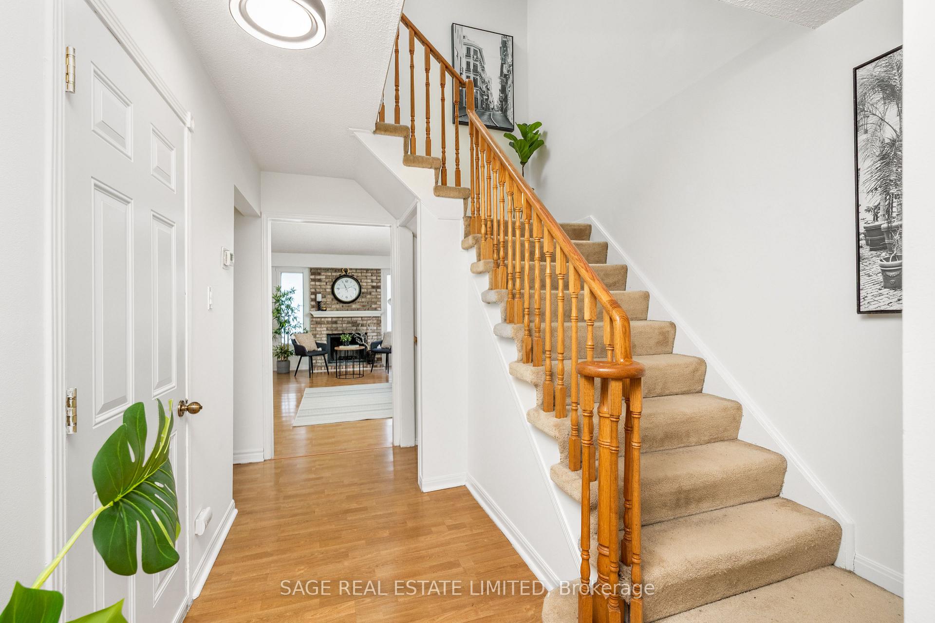 Photo 2 of 9 Reginald Crescent, Markham, Markham Village — HOMEH