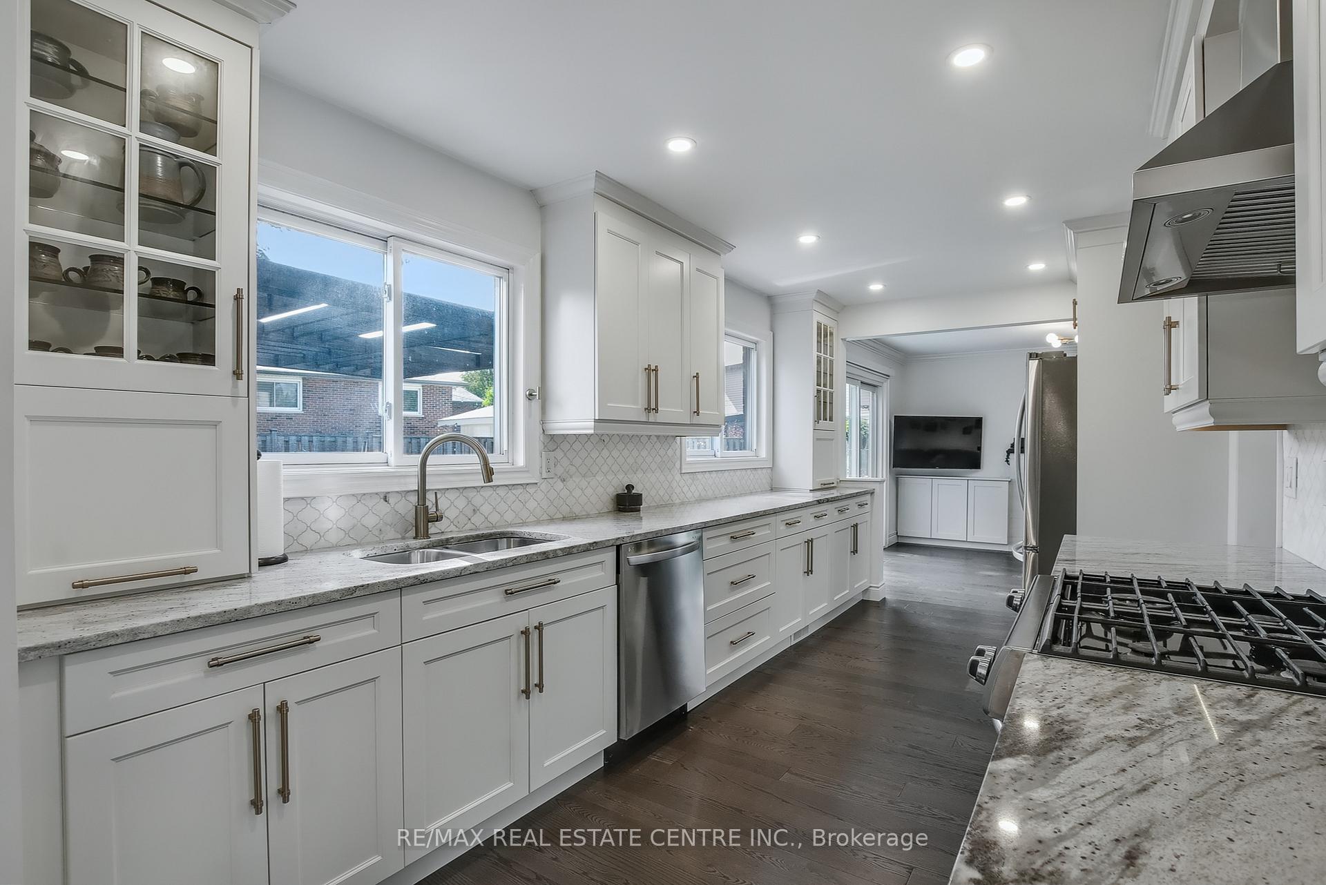 Photo 13 of 820 Hemlock Drive, Milton, Dorset Park — HOMEH