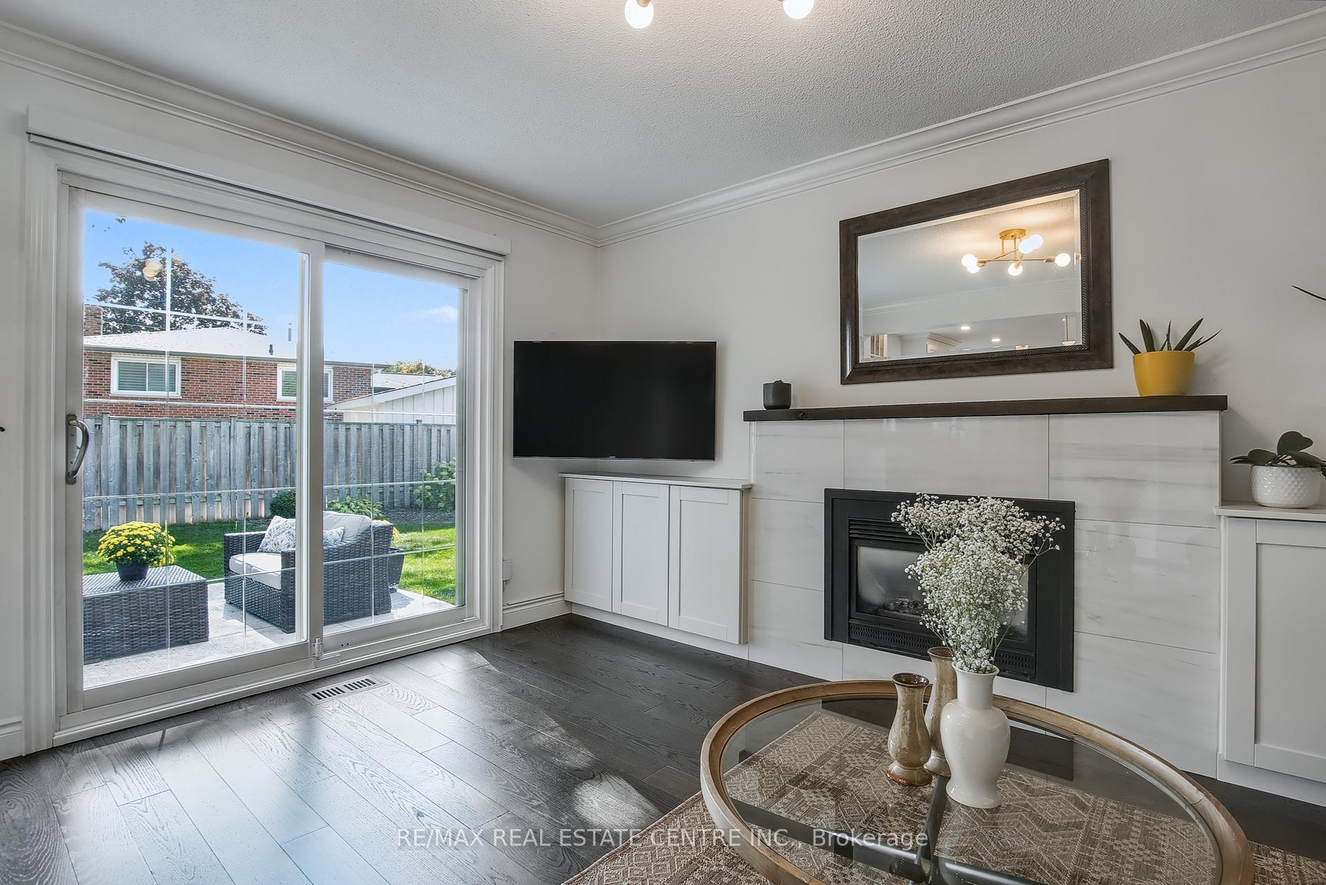 Photo 16 of 820 Hemlock Drive, Milton, Dorset Park — HOMEH