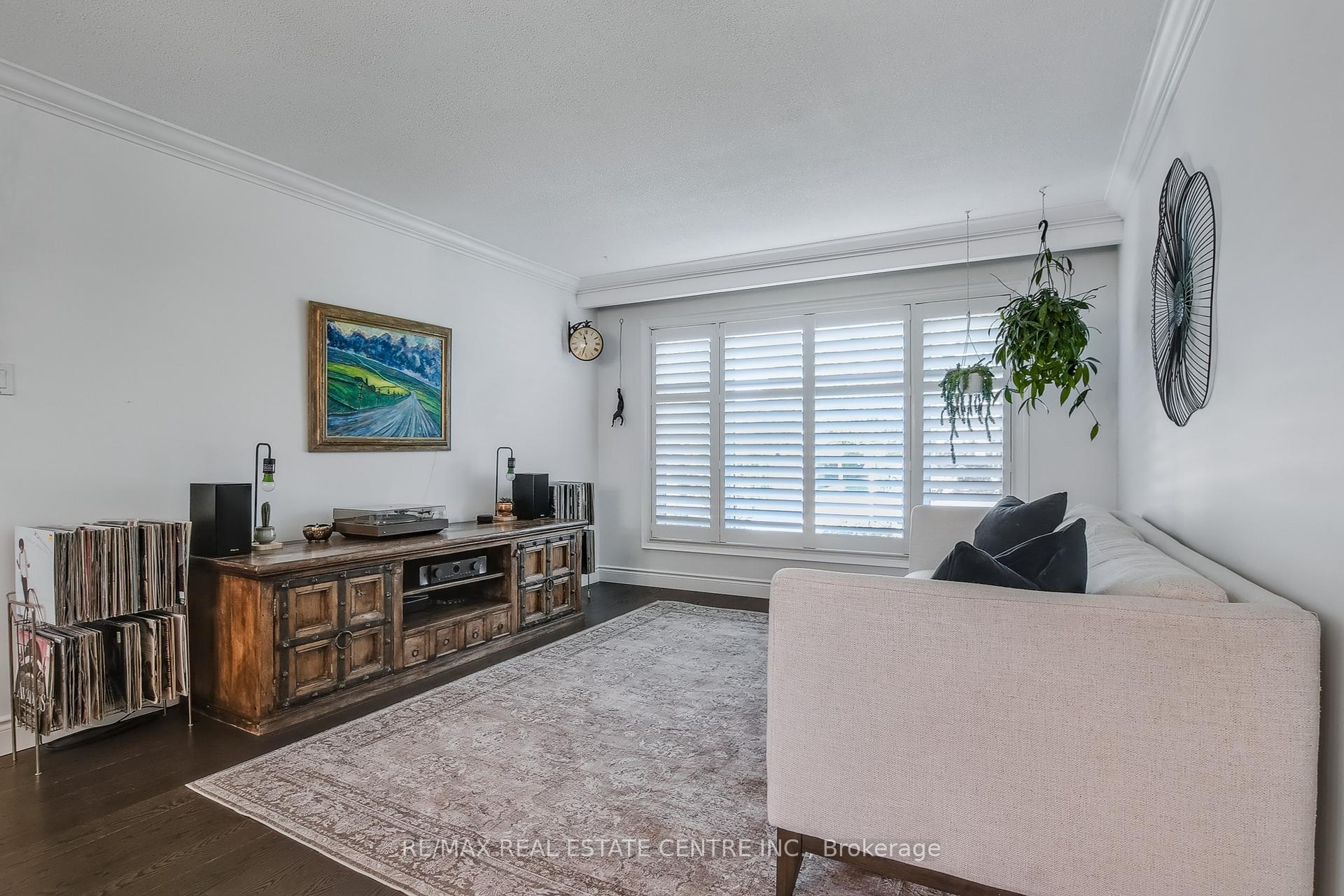 Photo 17 of 820 Hemlock Drive, Milton, Dorset Park — HOMEH
