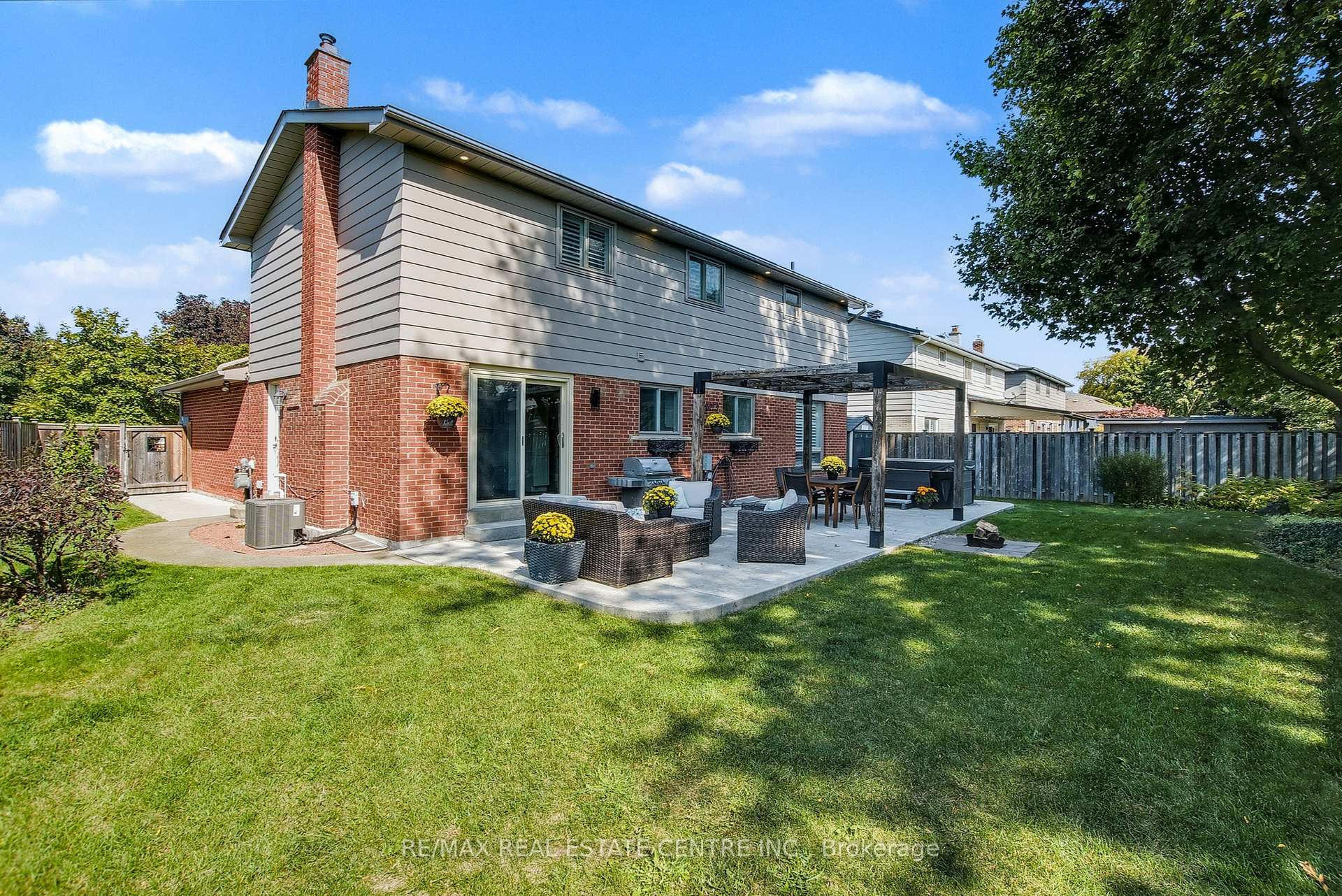 Photo 38 of 820 Hemlock Drive, Milton, Dorset Park — HOMEH