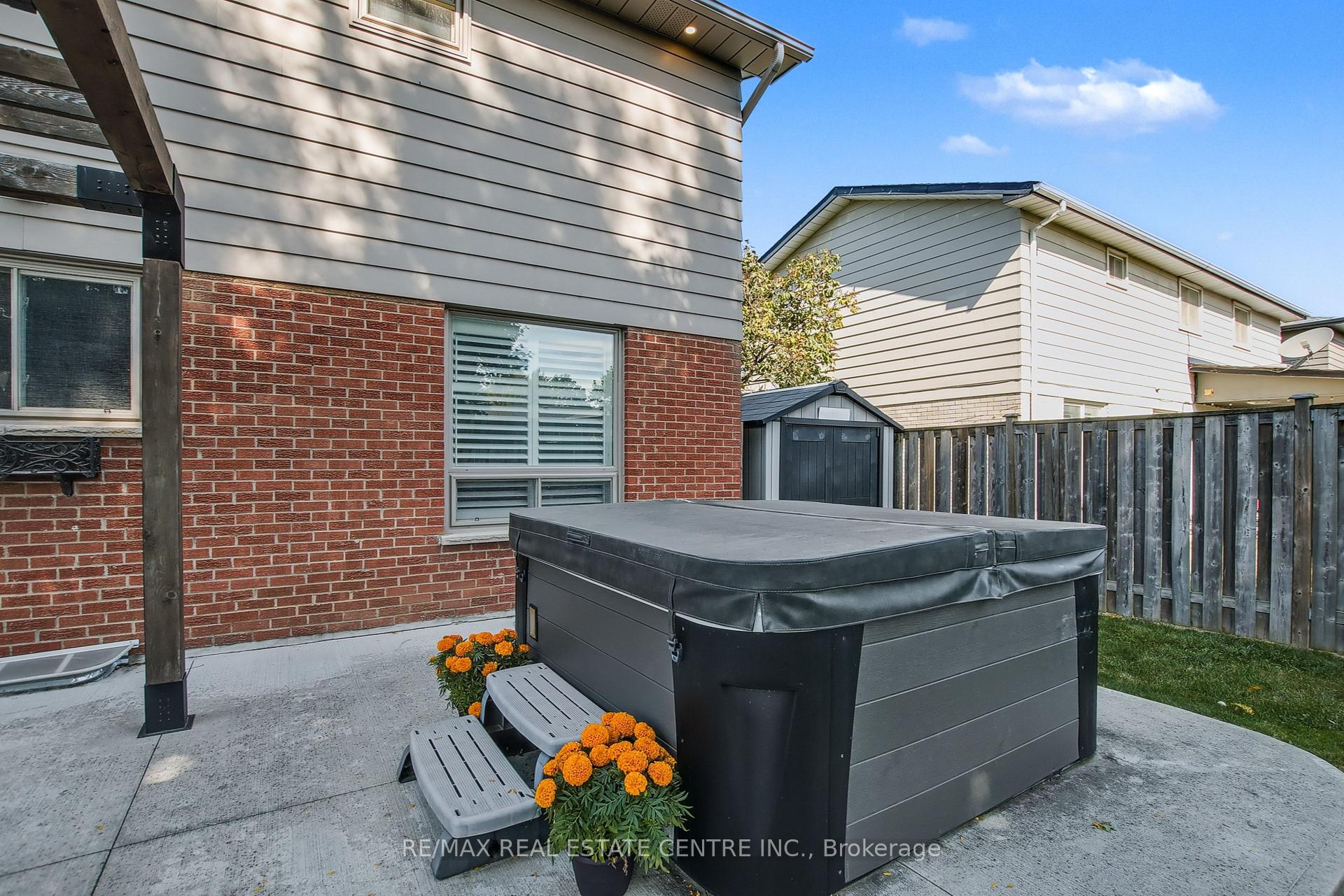 Photo 42 of 820 Hemlock Drive, Milton, Dorset Park — HOMEH