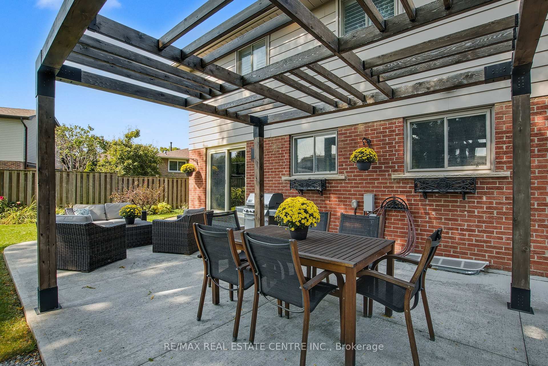 Photo 43 of 820 Hemlock Drive, Milton, Dorset Park — HOMEH