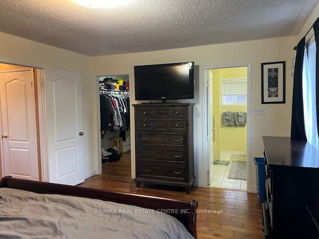 Photo 16 of 1063 Laurier Avenue, Milton, Clarke — HOMEH