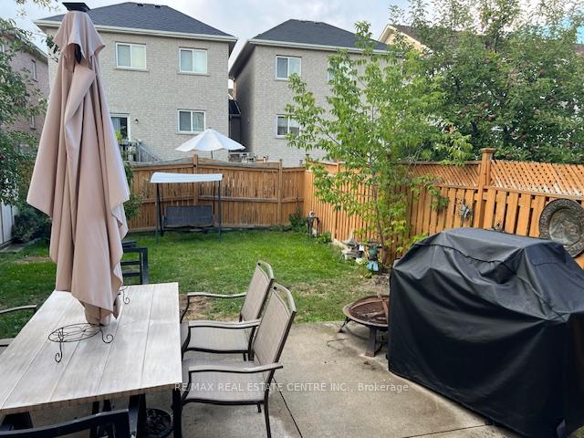 Photo 32 of 1063 Laurier Avenue, Milton, Clarke — HOMEH