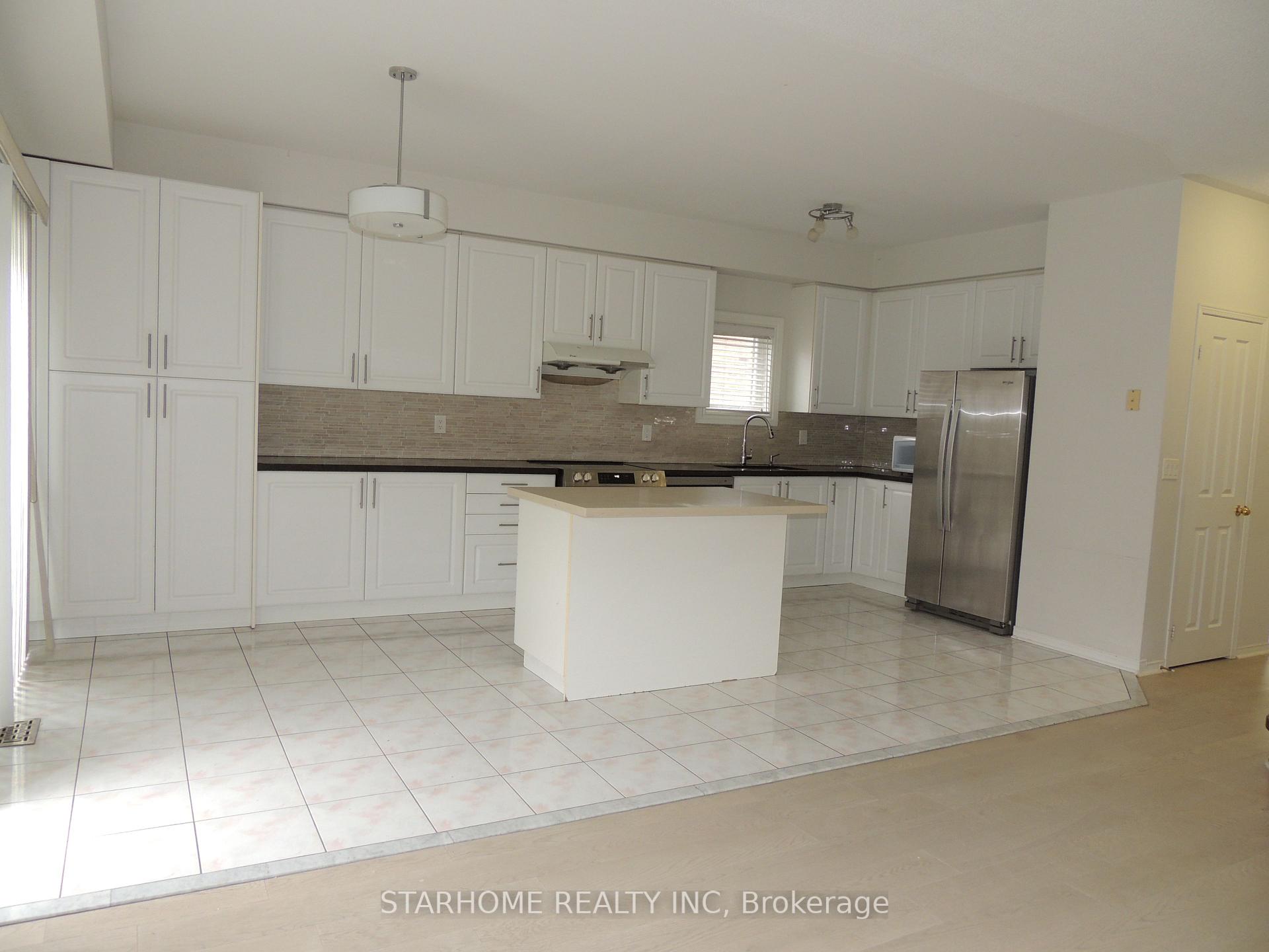 Photo 5 of 32 Hunters Corners, Markham, Berczy — HOMEH