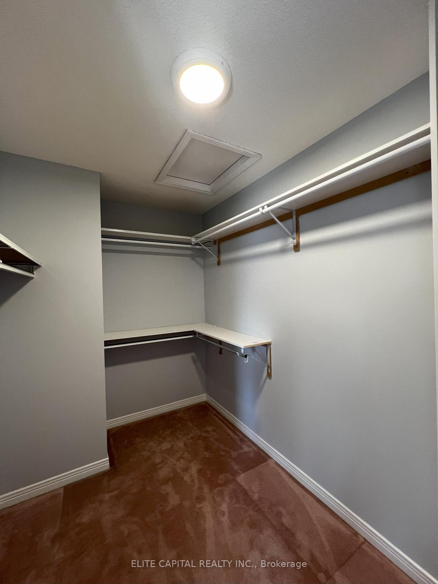 Photo 5 of 95 Paddock Lane, Markham, Markville — HOMEH